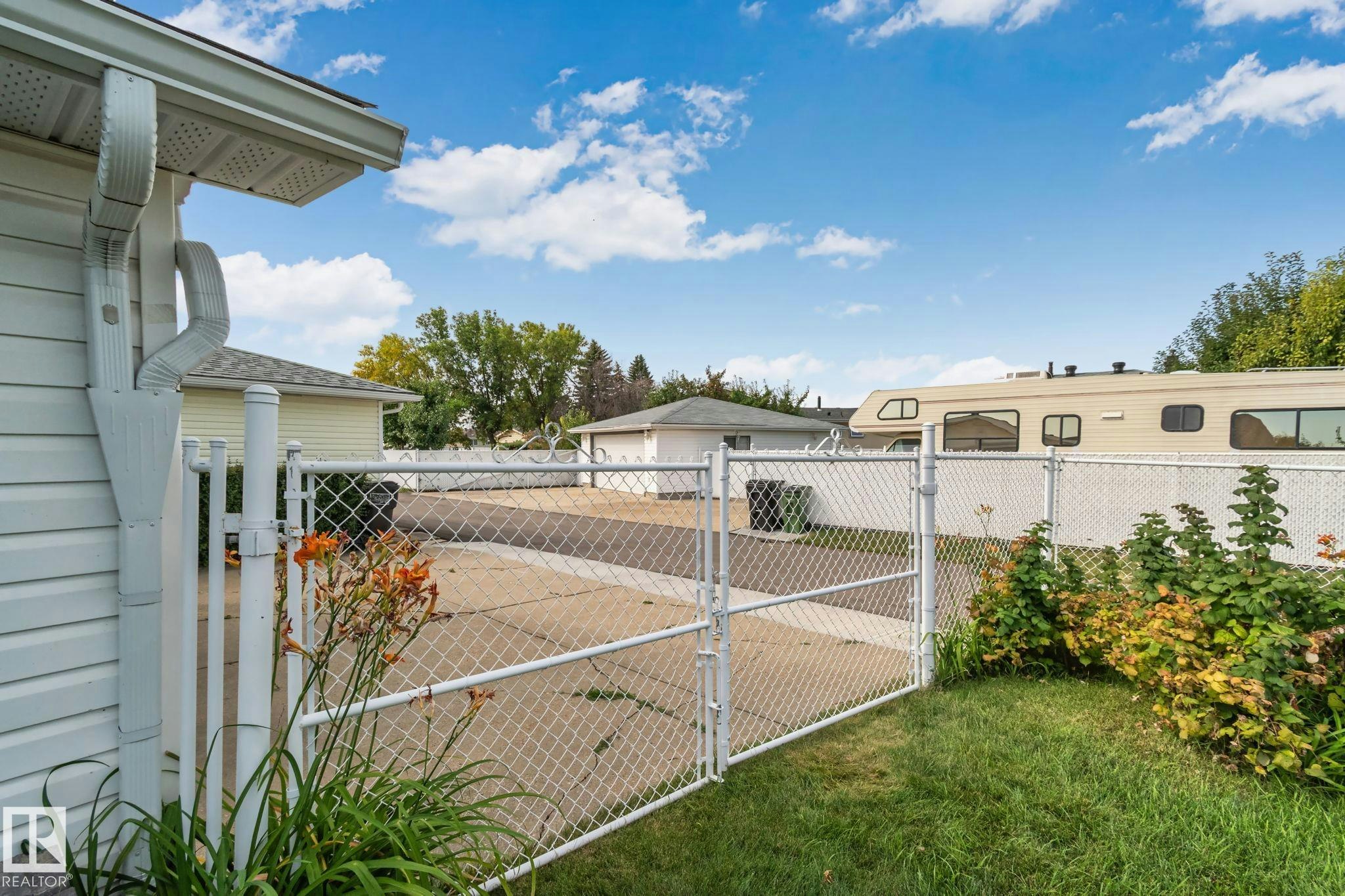 14724 73 Street, Edmonton, AB, T5C 0V8 - 46
