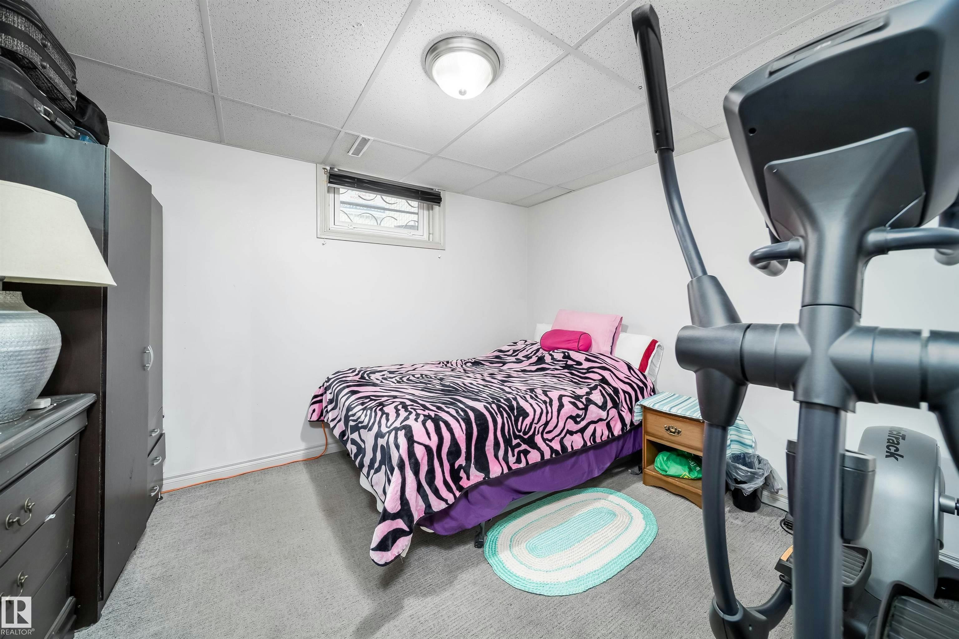 10245 160 Street, Edmonton, AB, T5P 3G1 - 27