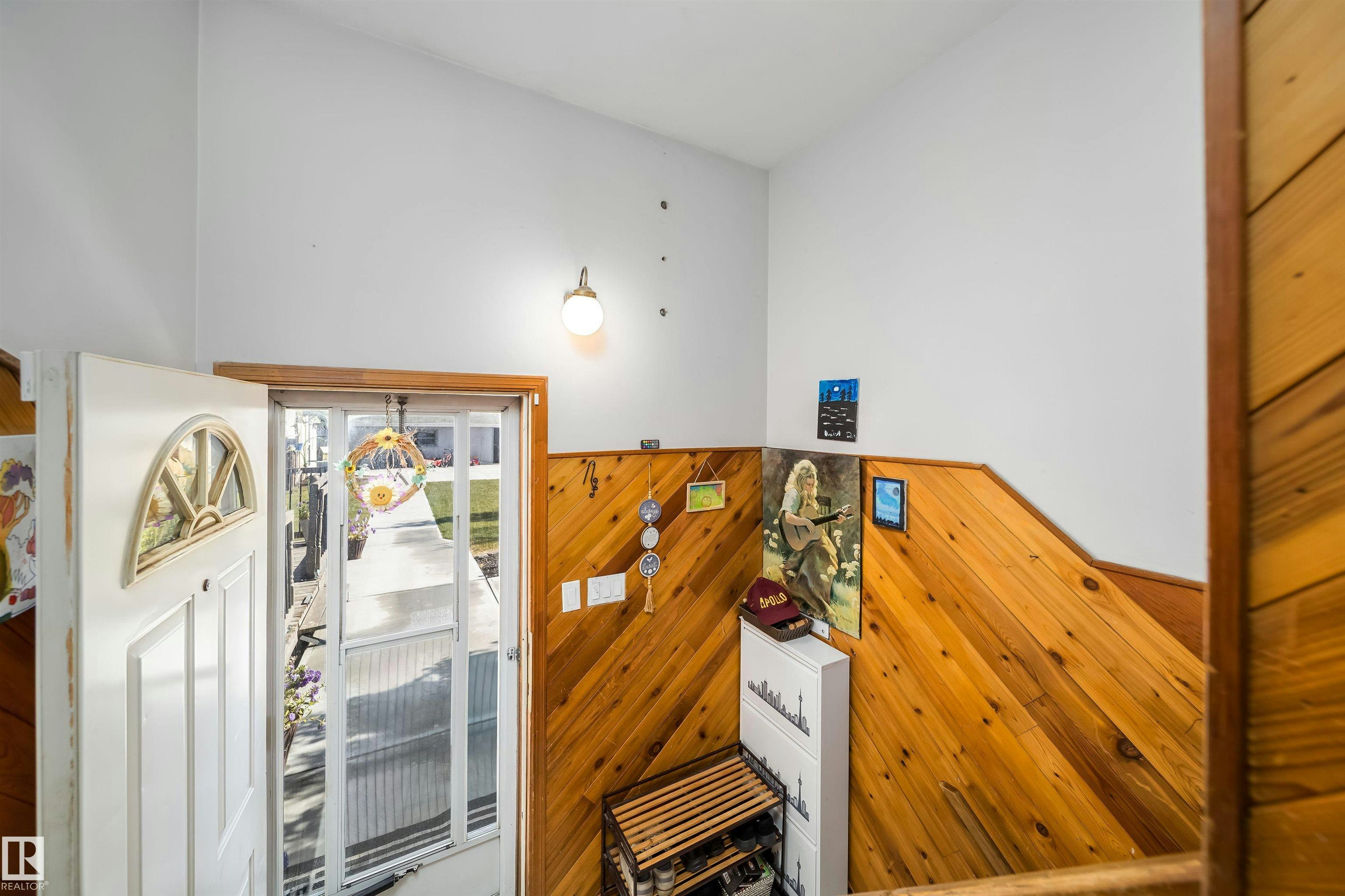 10245 160 Street, Edmonton, AB, T5P 3G1 - 25