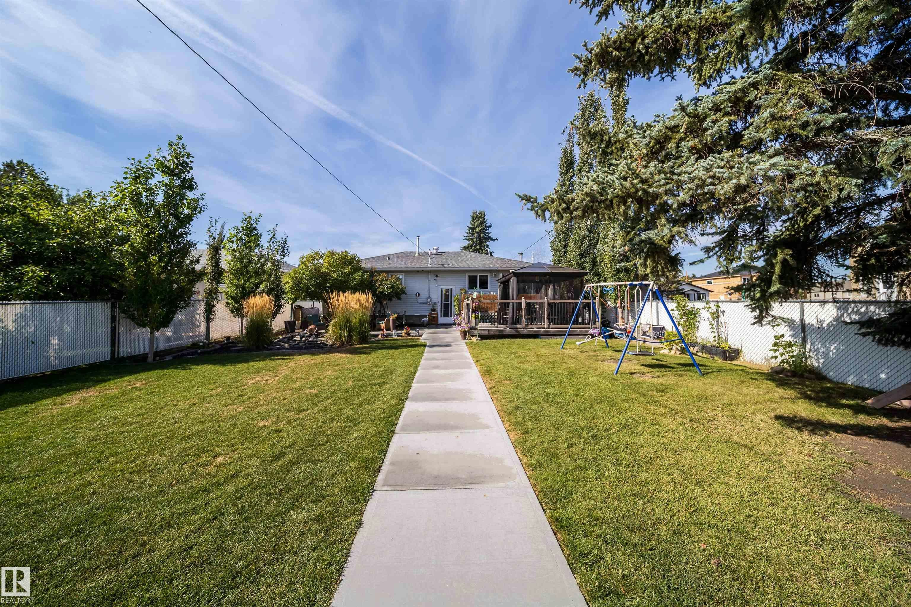 10245 160 Street, Edmonton, AB, T5P 3G1 - 36