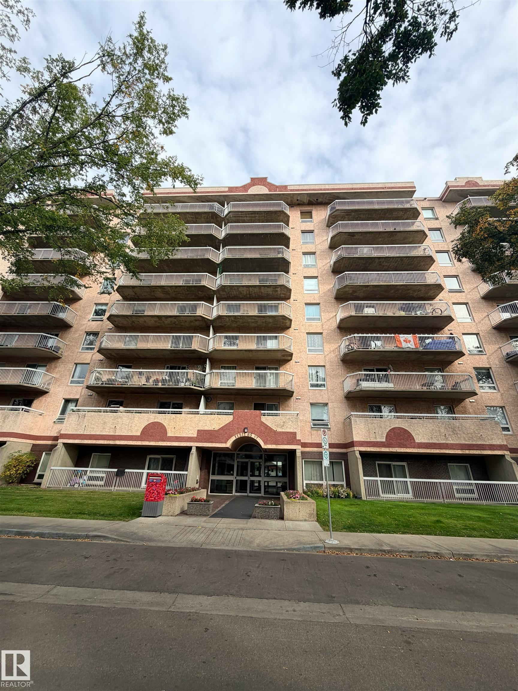 503-11211 85 Street, Edmonton, AB, T5B 4T7