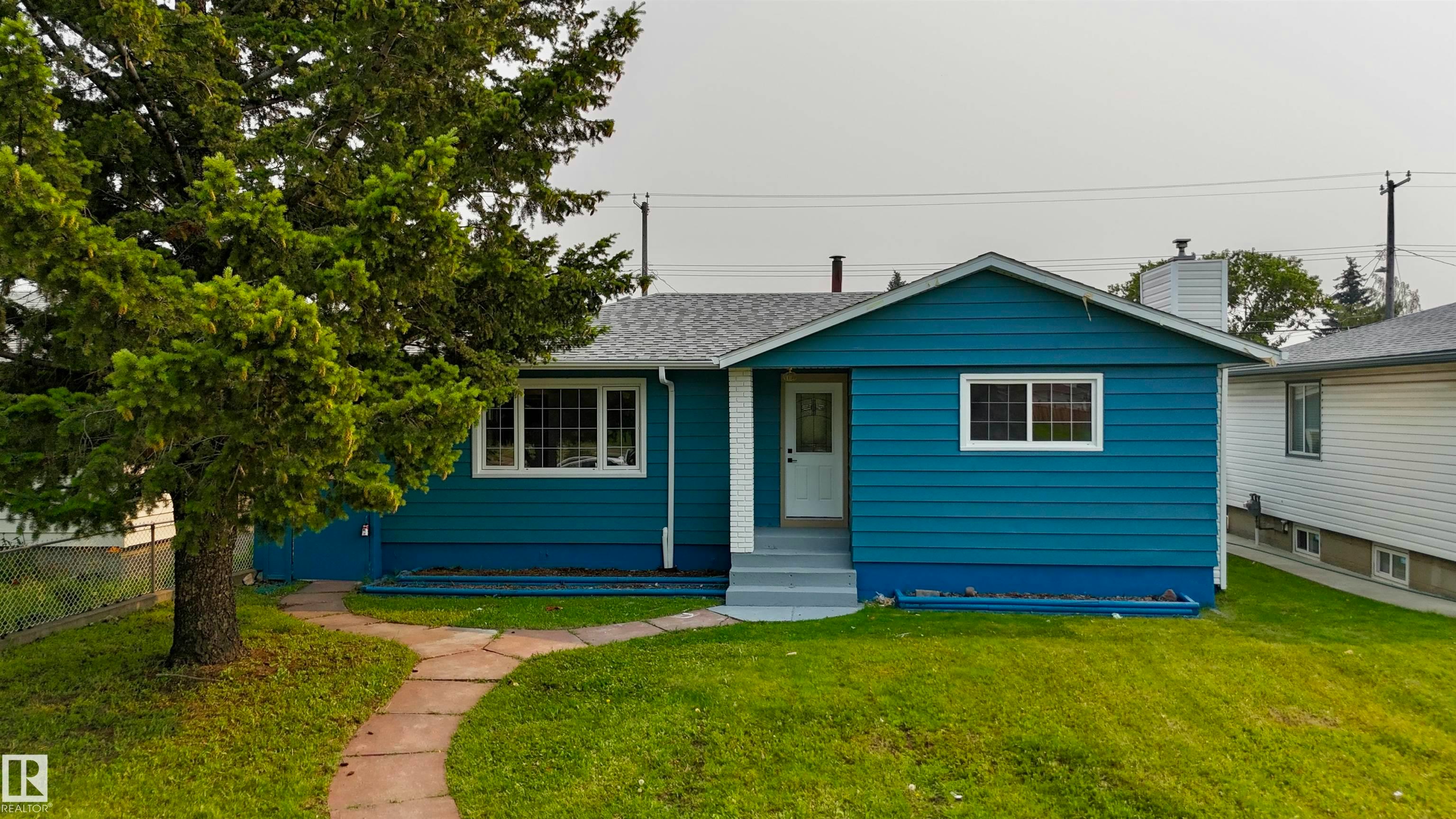 12023 137 Avenue, Edmonton, AB, T5E 1Z7