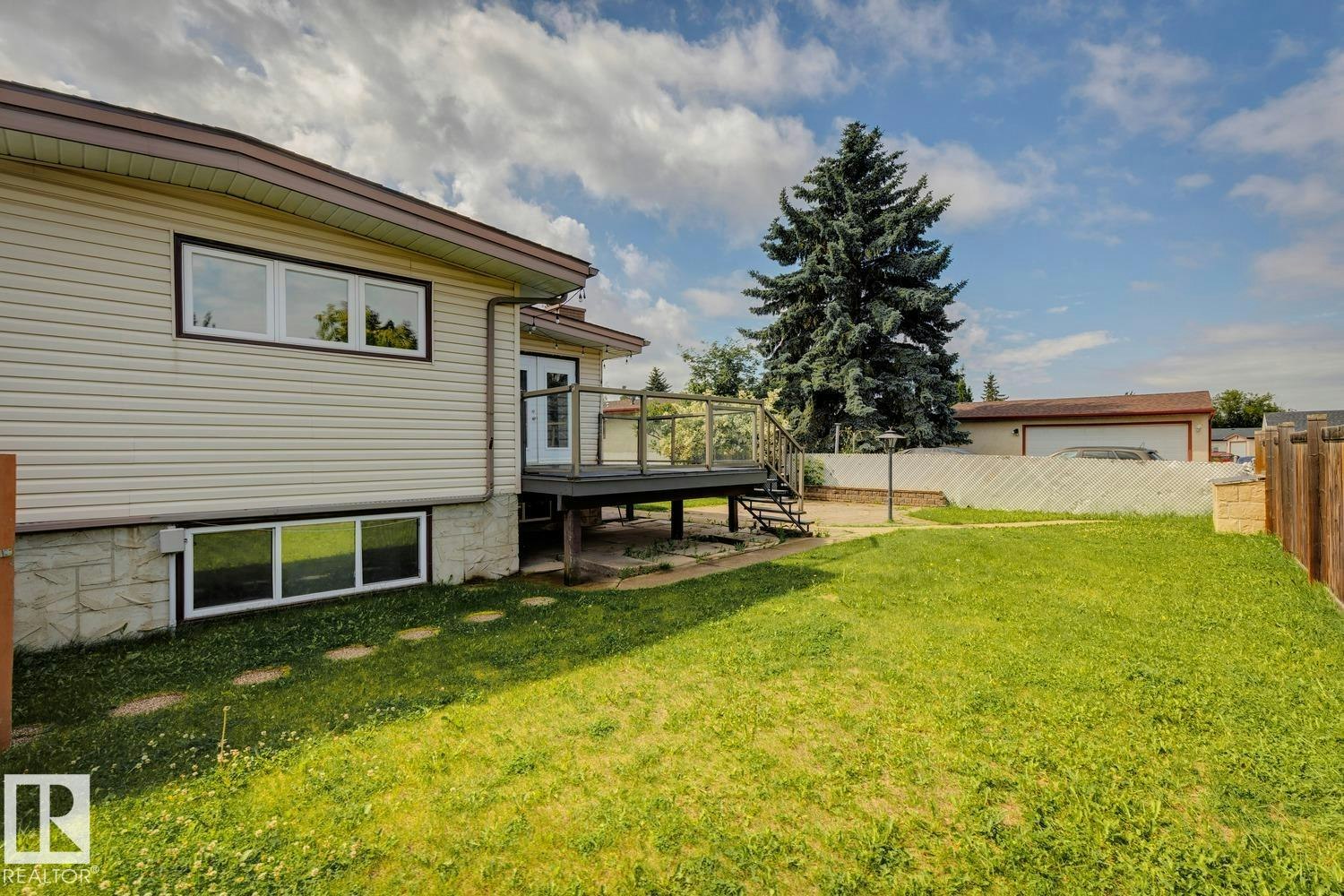 9312 151 Avenue, Edmonton, AB, T5E 2P9 - 42