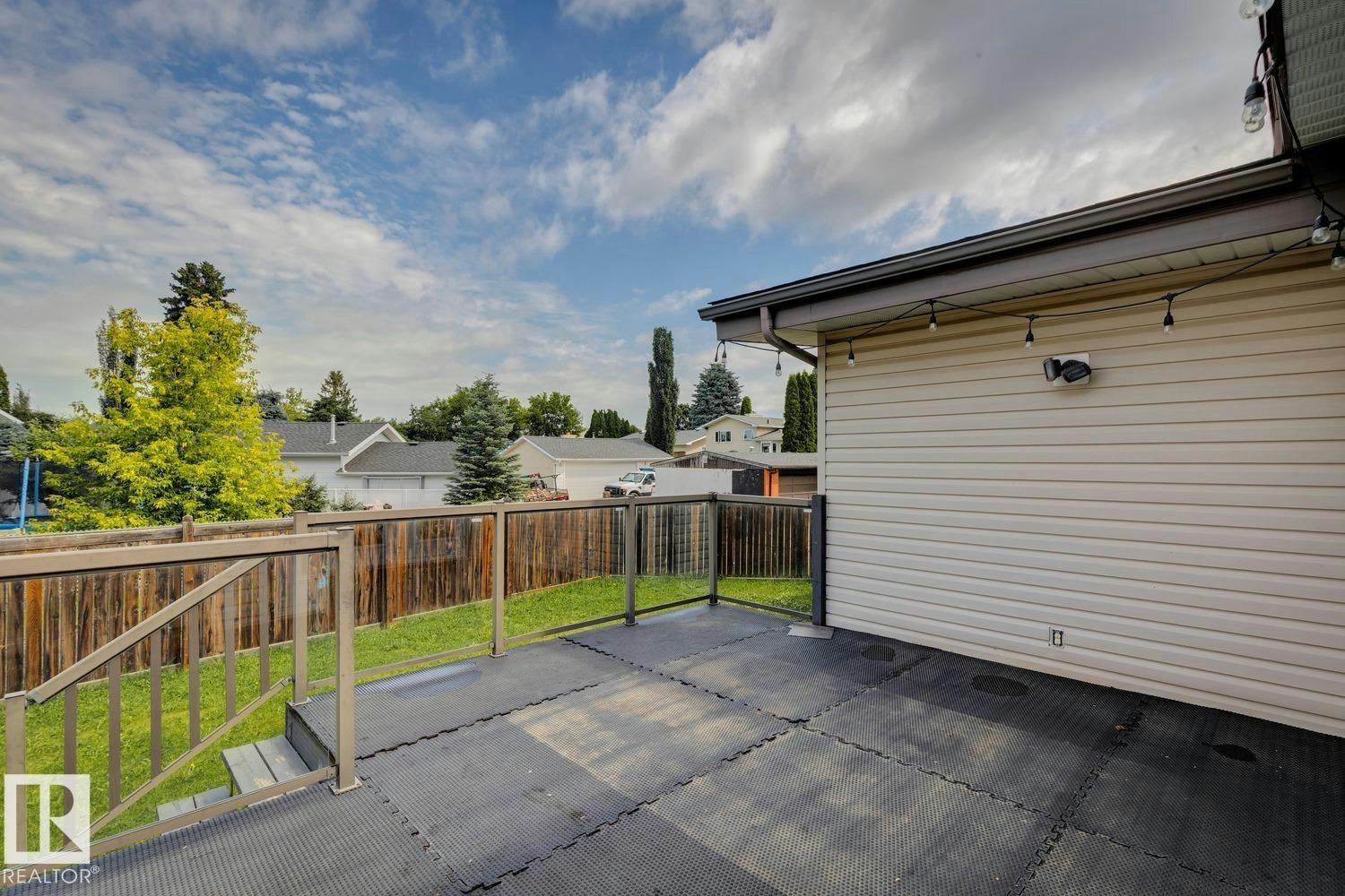9312 151 Avenue, Edmonton, AB, T5E 2P9 - 44