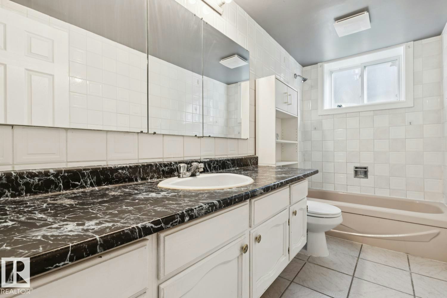 9312 151 Avenue, Edmonton, AB, T5E 2P9 - 36