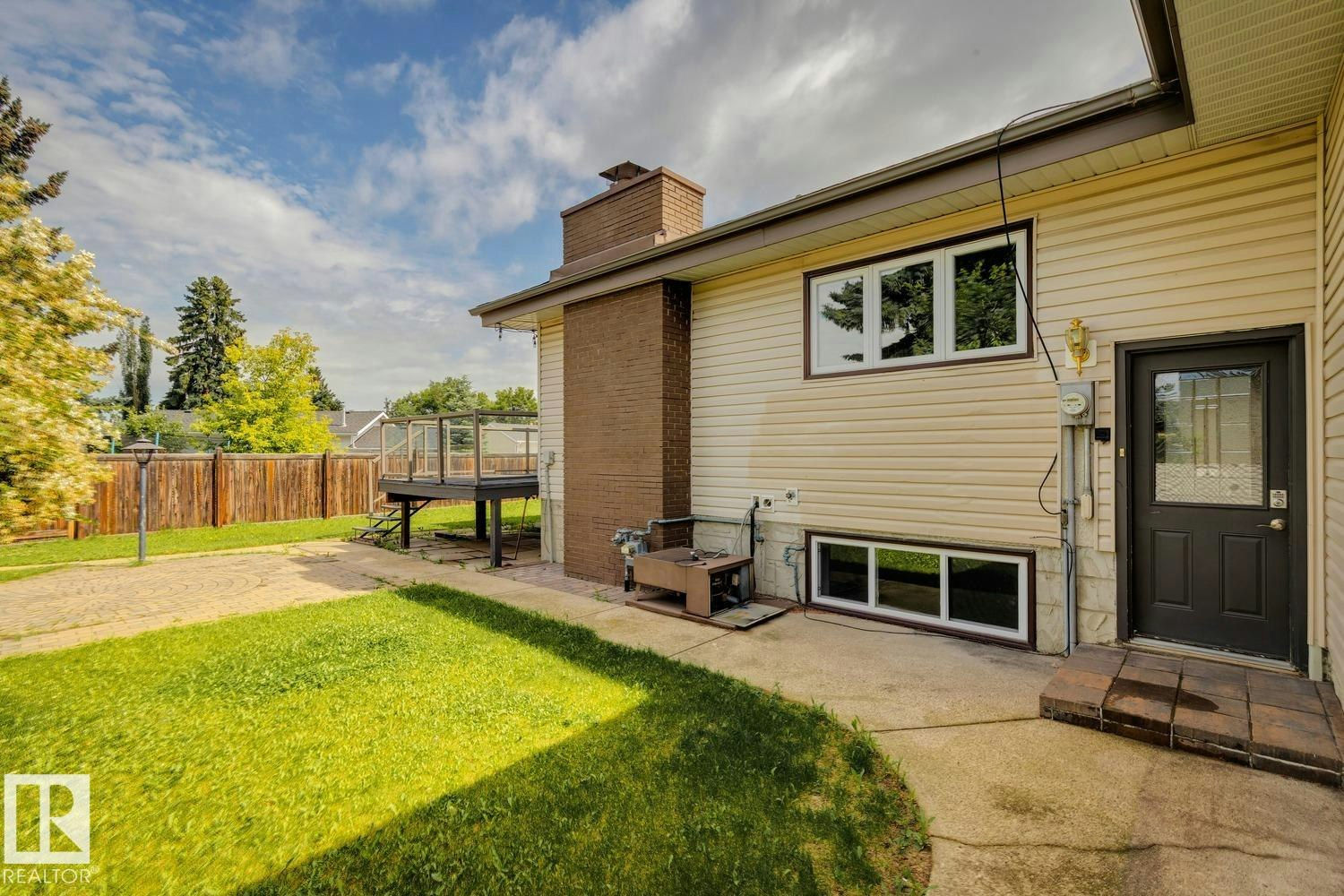 9312 151 Avenue, Edmonton, AB, T5E 2P9 - 39