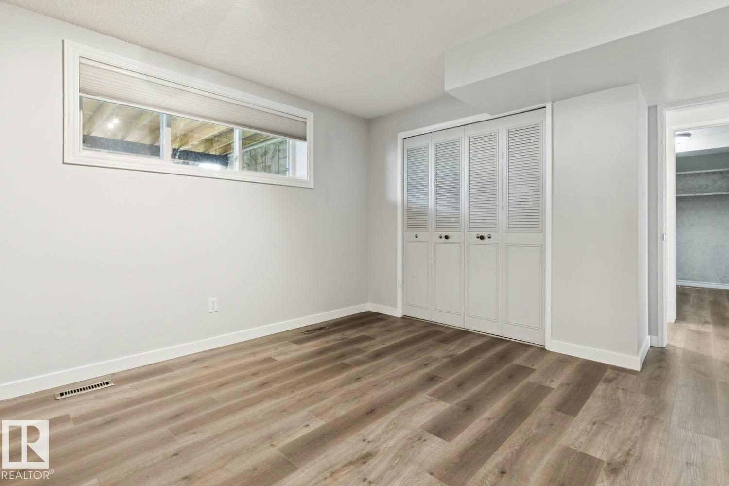 9312 151 Avenue, Edmonton, AB, T5E 2P9 - 35