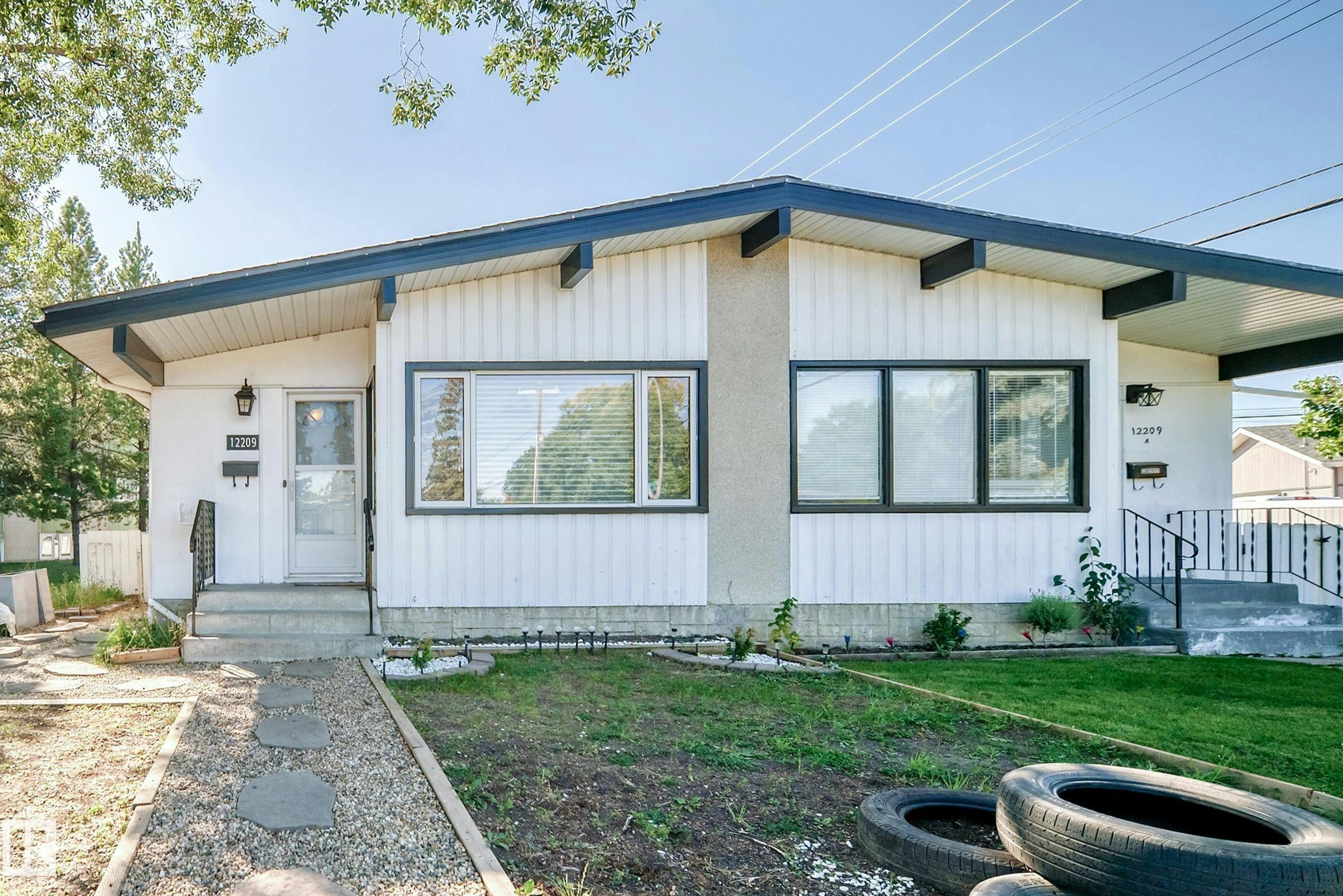 12209 134b Avenue, Edmonton, AB, T5L 3W9