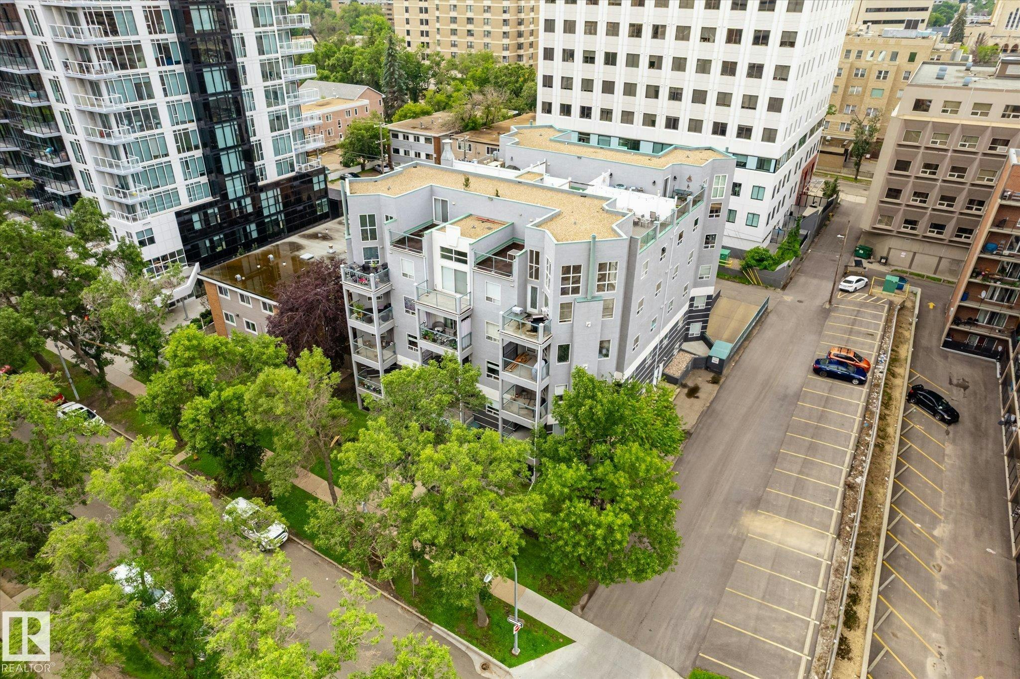 403-10046 110 Street, Edmonton, AB, T5K 2Y2