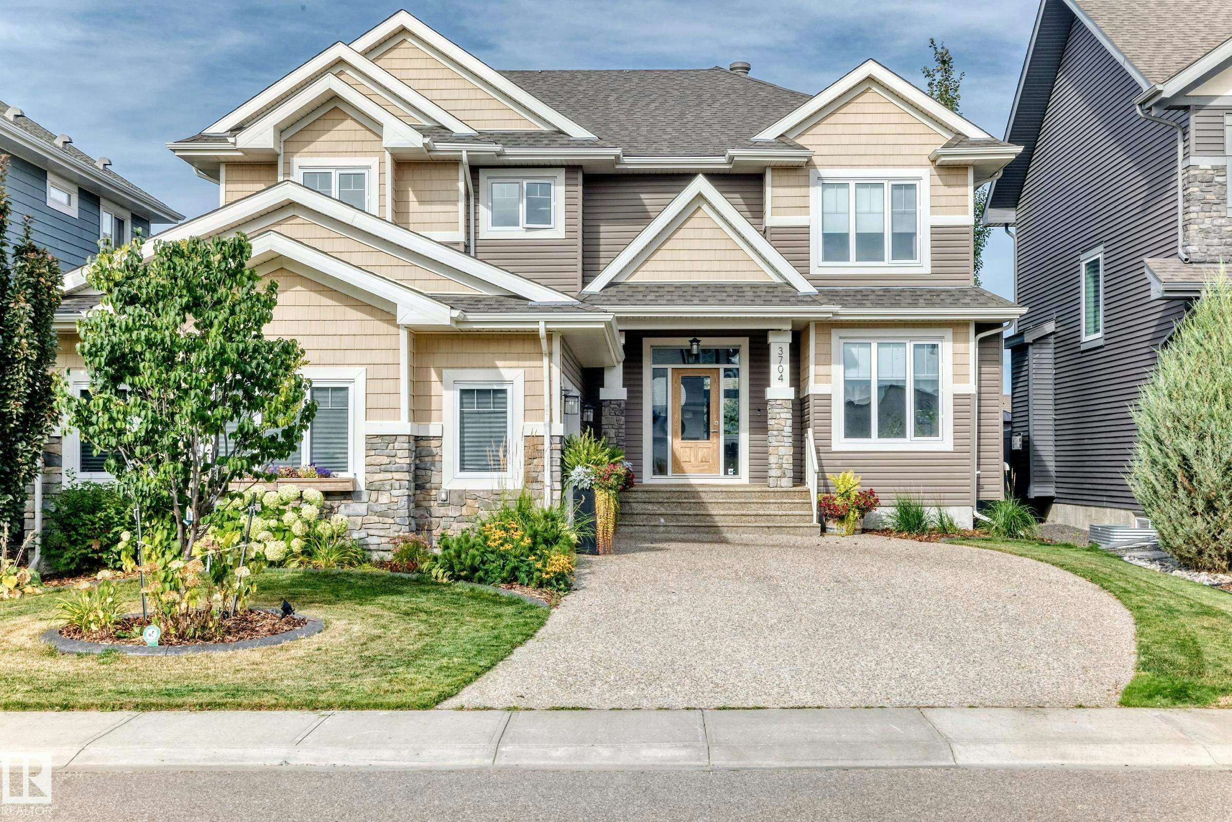 3704 Westcliff Way, Edmonton, AB, T6W 2T1