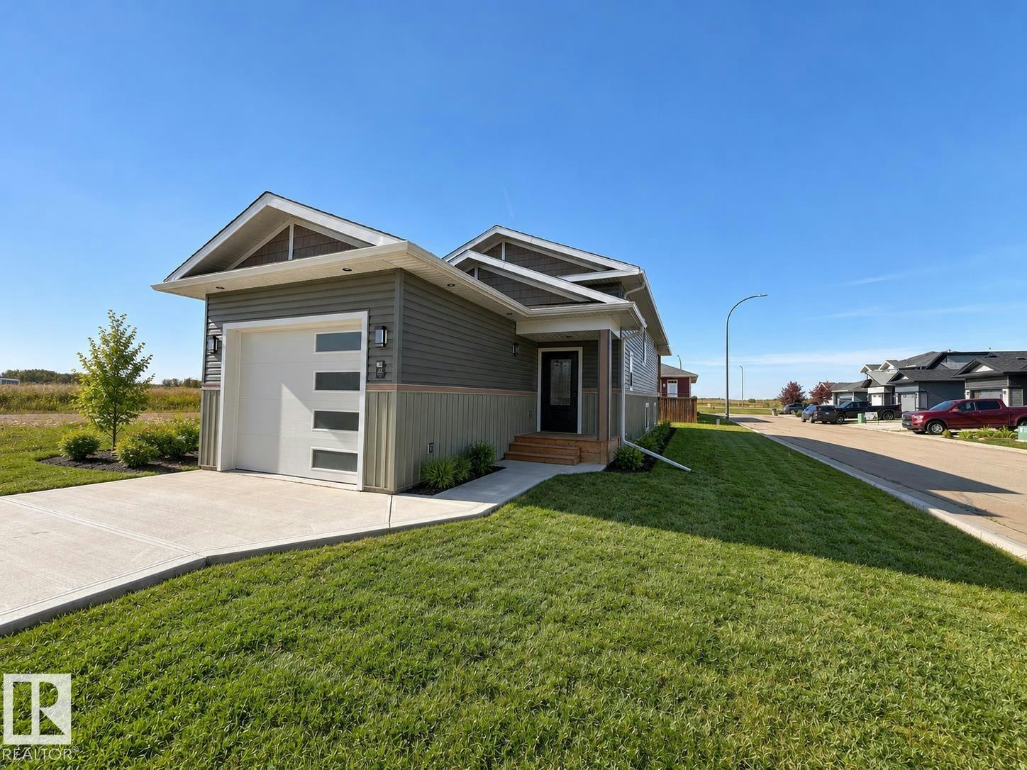 27 Whitetail Cove, Mundare, AB, T0B 3H0