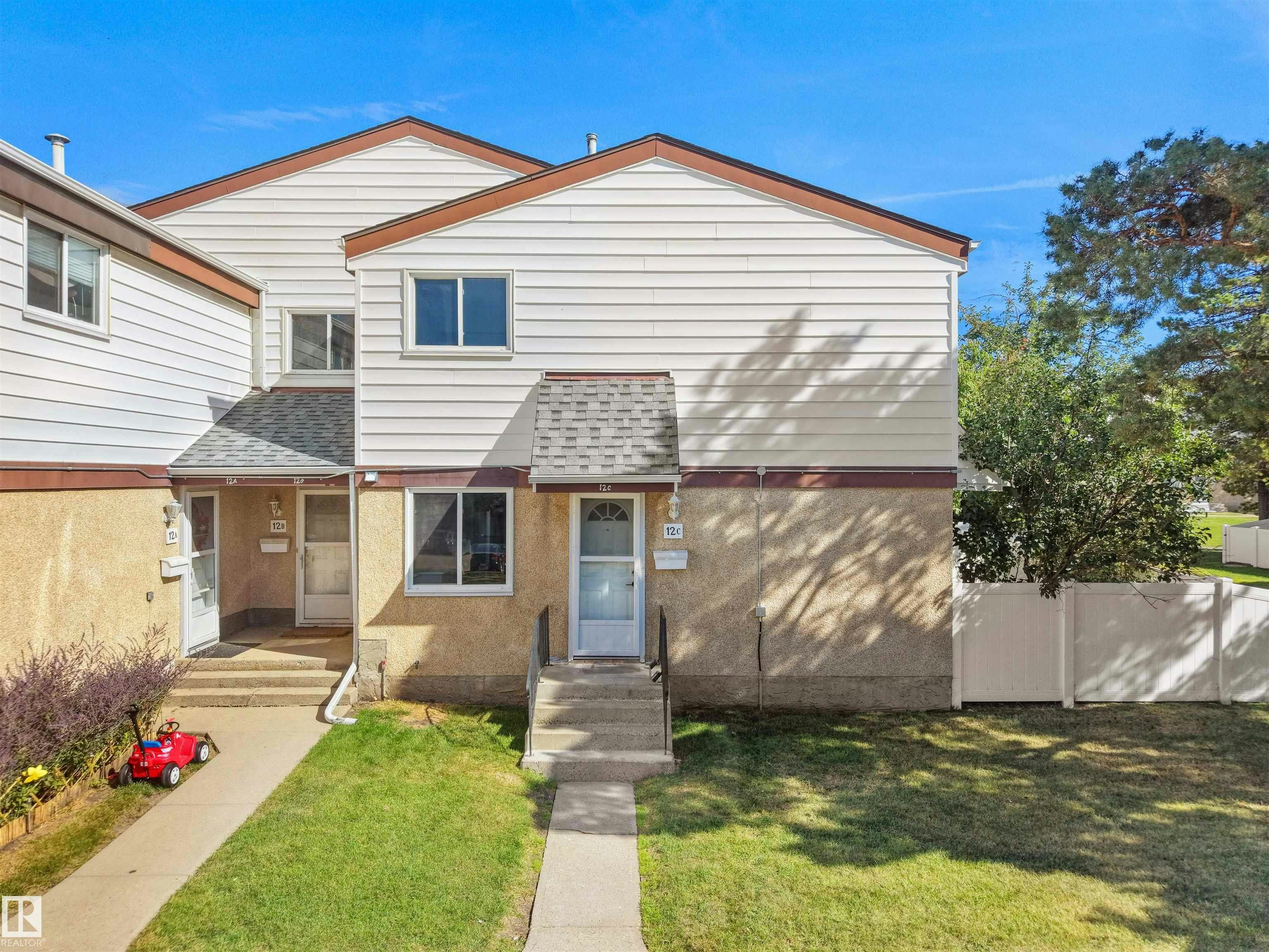 12C Twin Terrace, Edmonton, AB, T6K 1V4