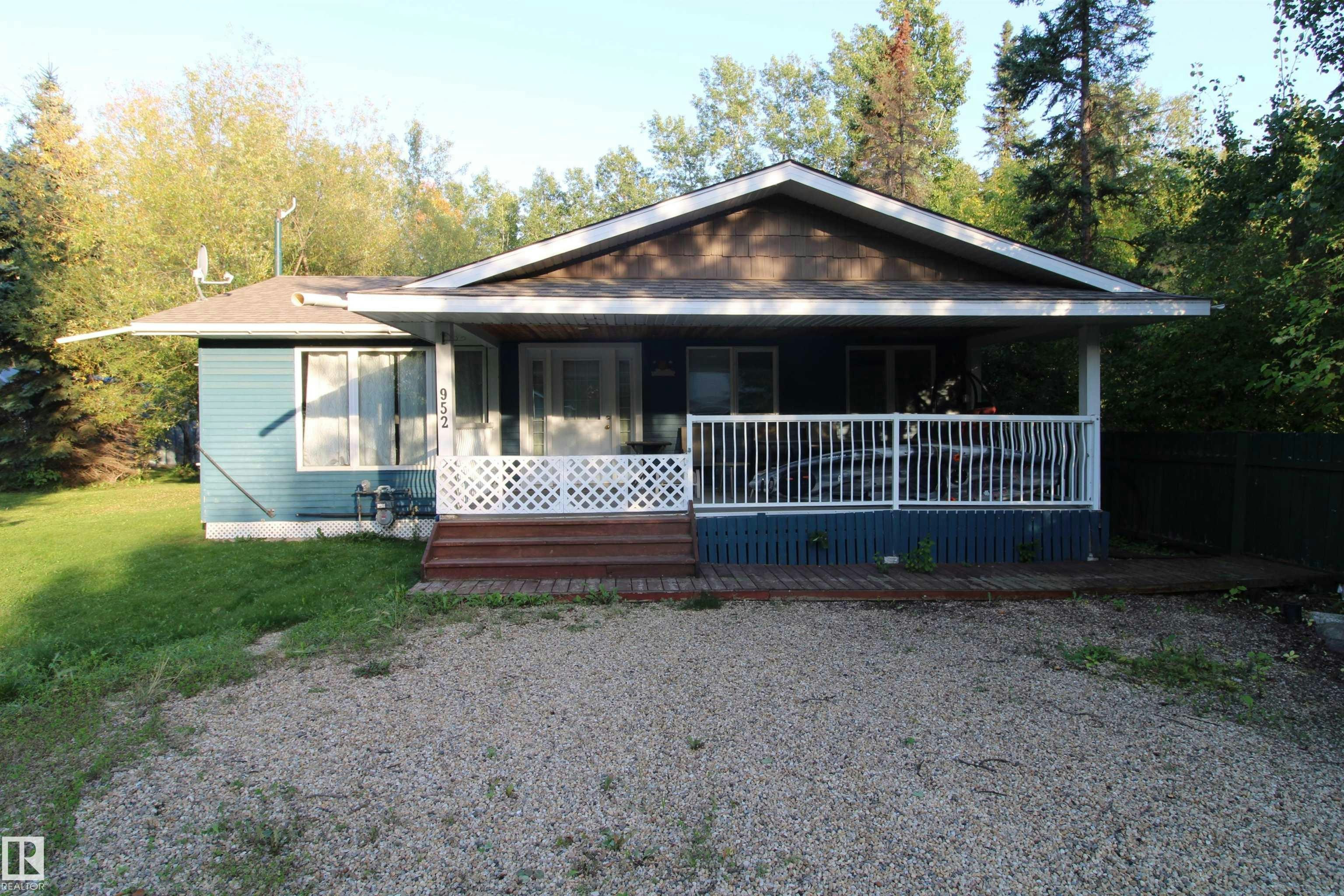 952 9 Street, Rural Lac Ste. Anne County, AB, T0E 1A0