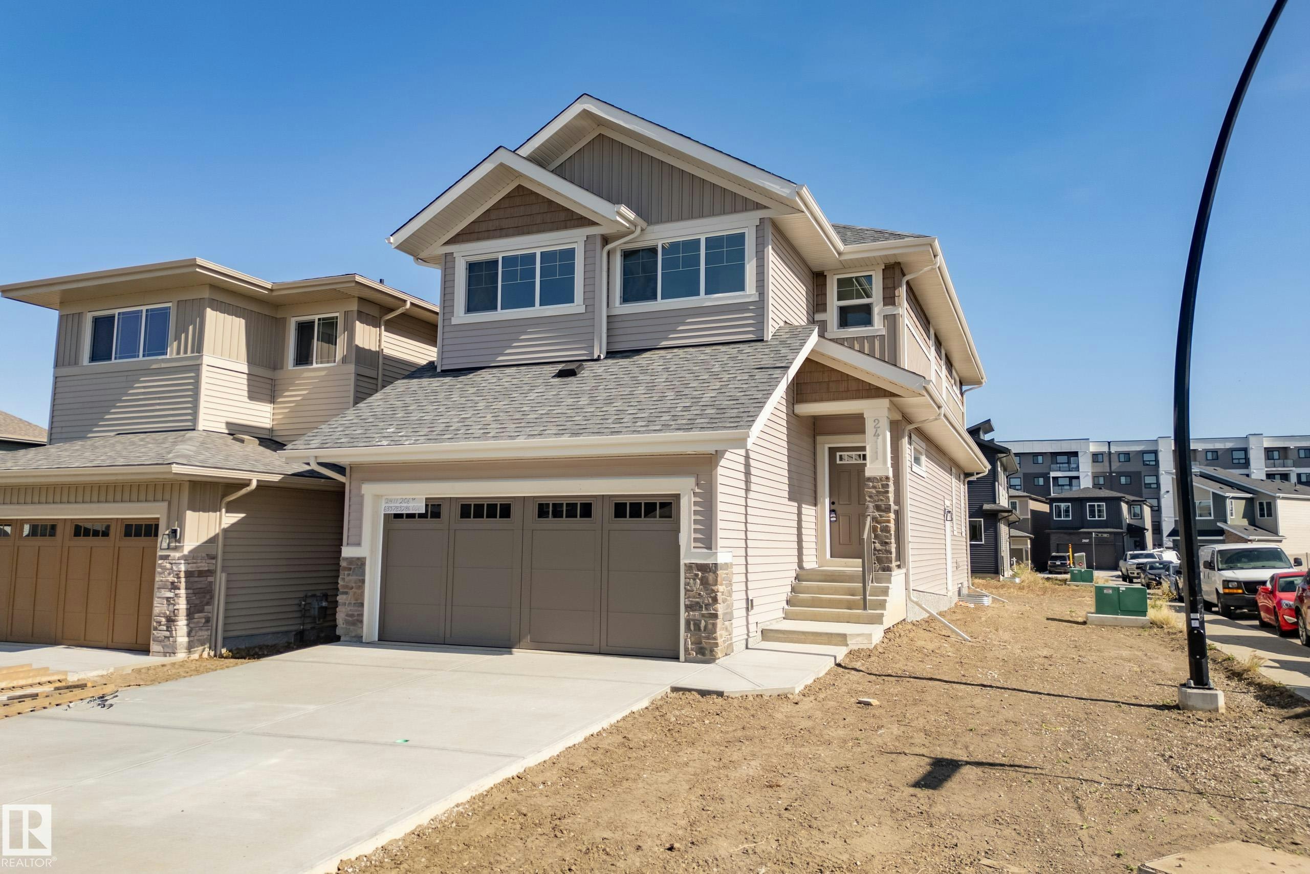 2411 206 Street, Edmonton, AB, T6M 1N6