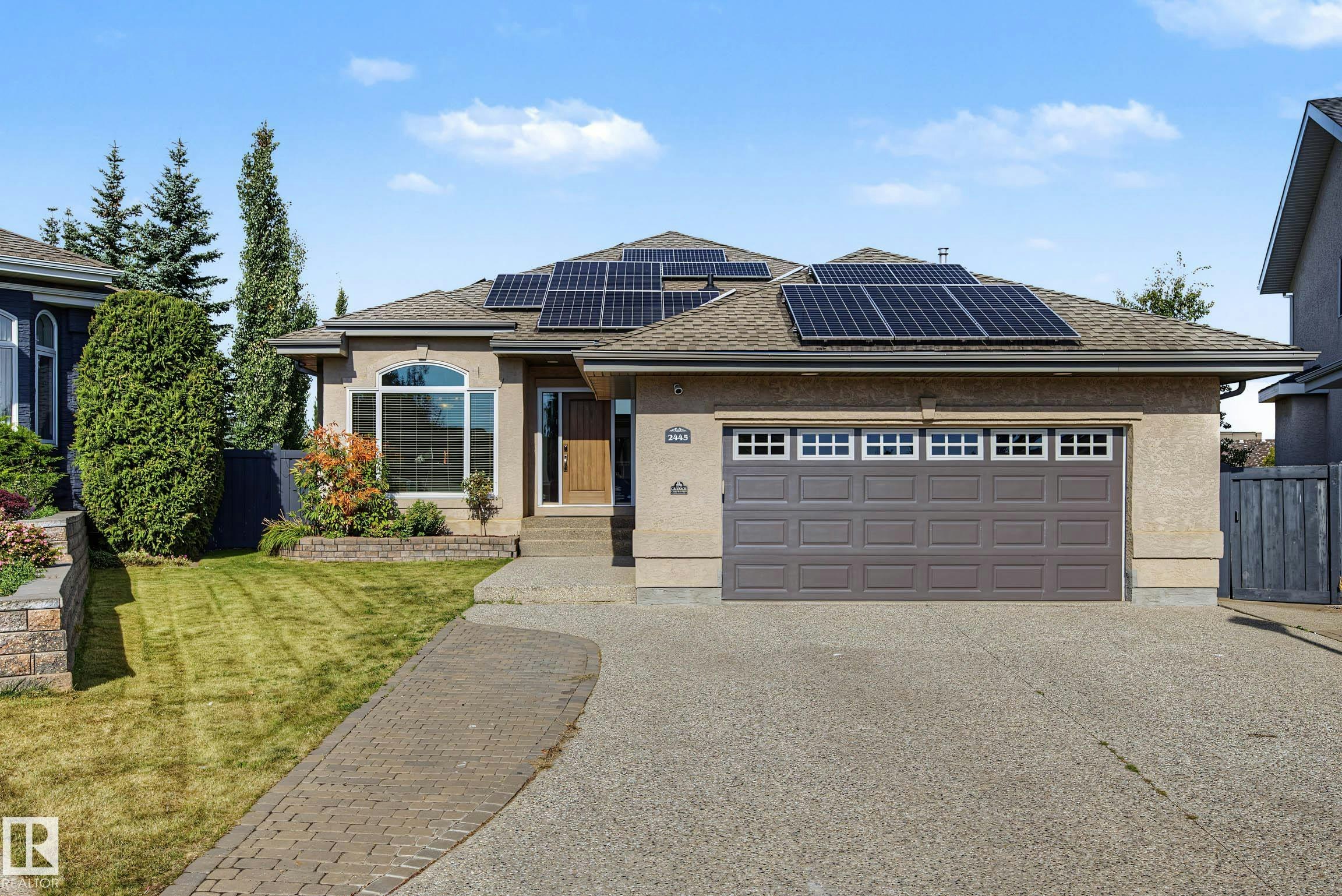 2445 Tegler Green, Edmonton, AB, T6R 3K3