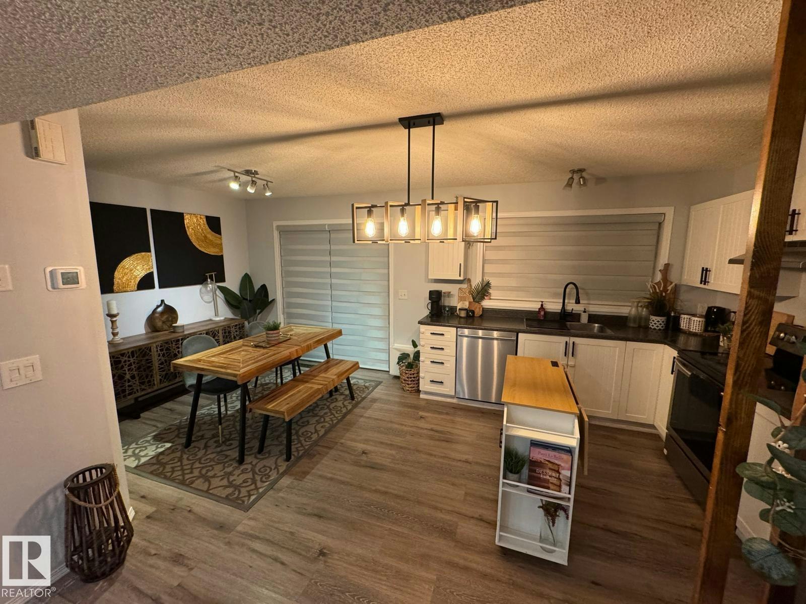 6030 S Terwillegar Boulevard, Edmonton, AB, T6R 0K5 - 17