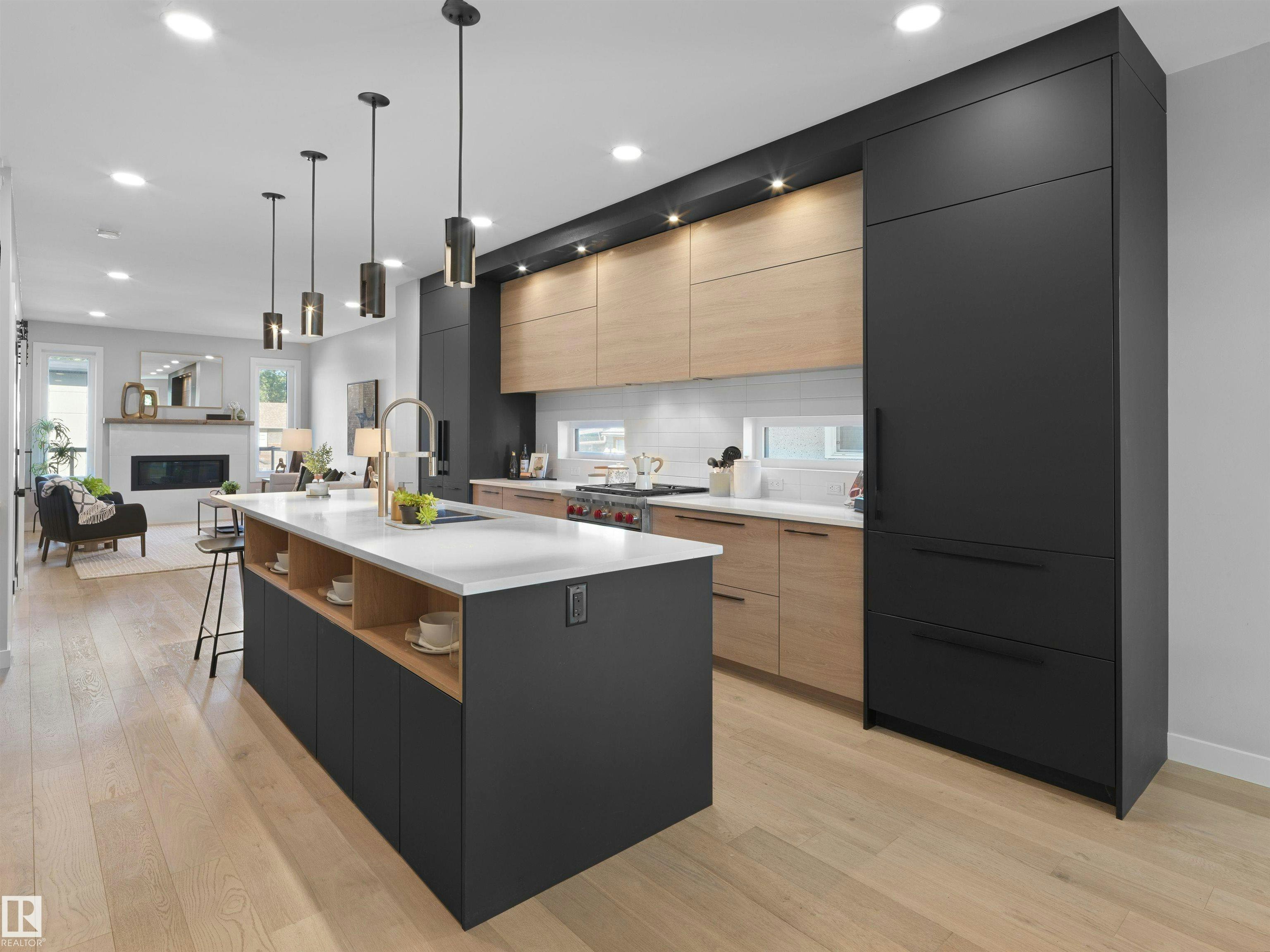 9118 89 Street NW, Edmonton, AB, T6C 3K9