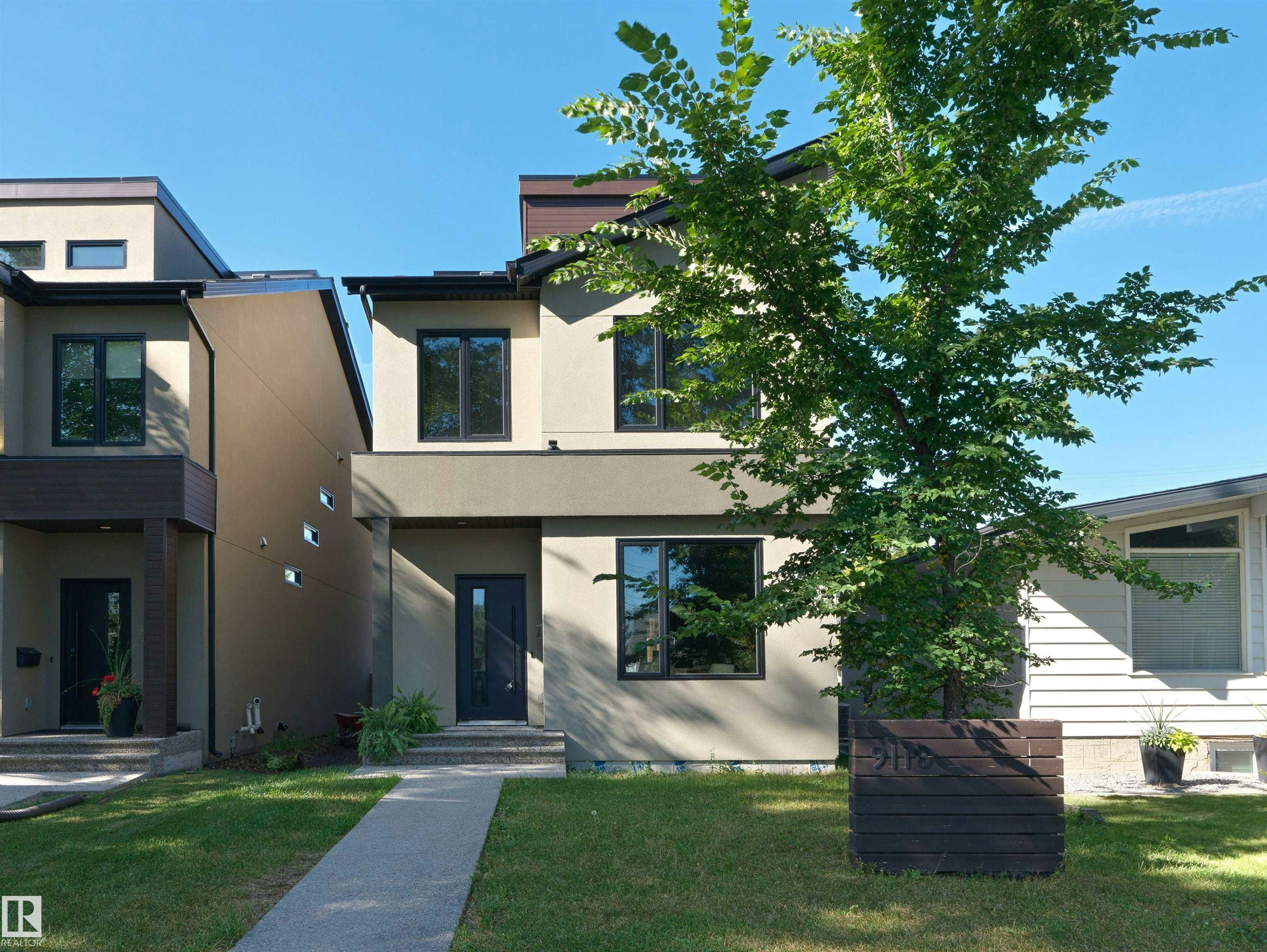 9118 89 Street NW, Edmonton, AB, T6C 3K9