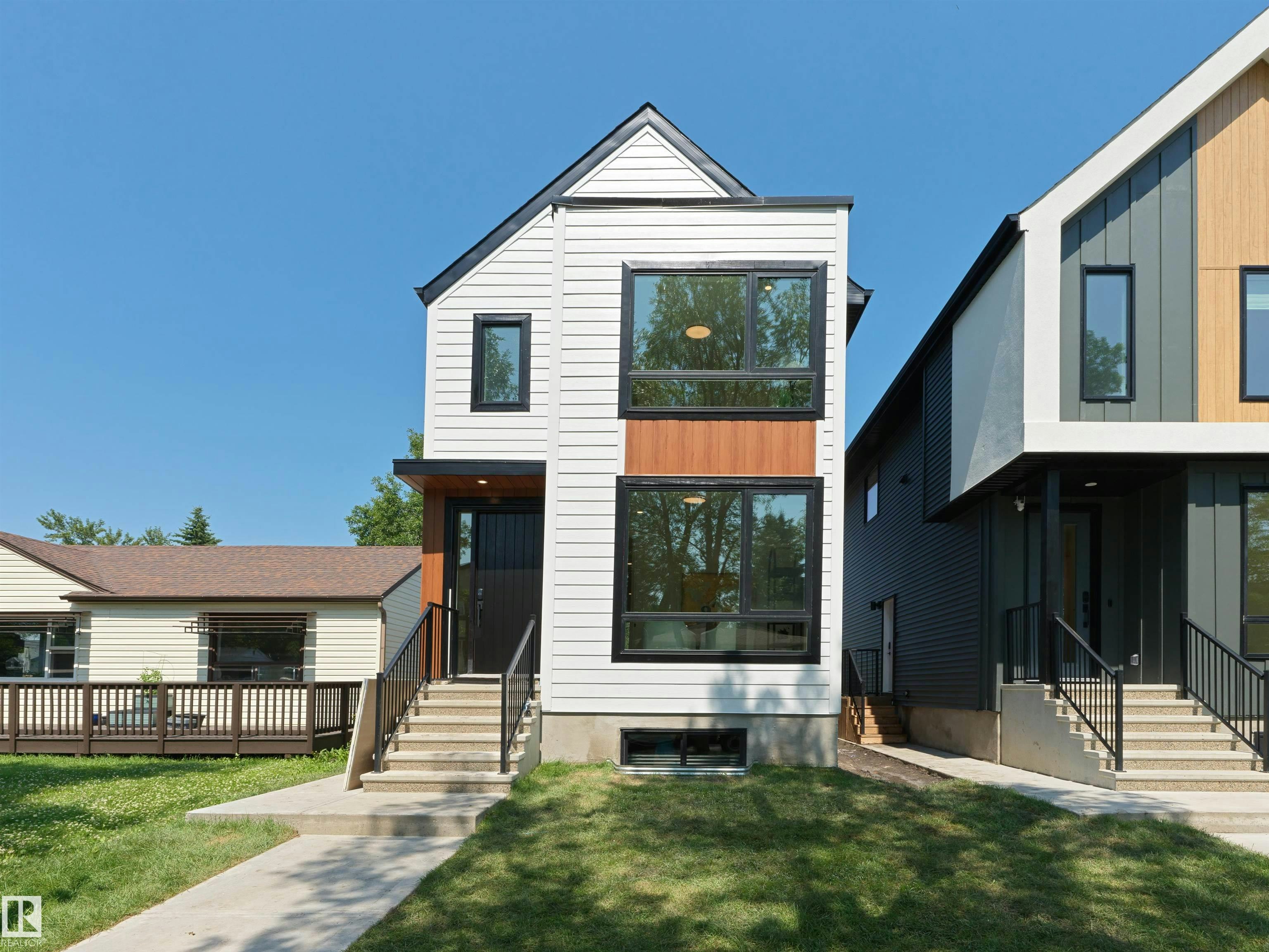 8136 77 Avenue, Edmonton, AB, T6C 0L2