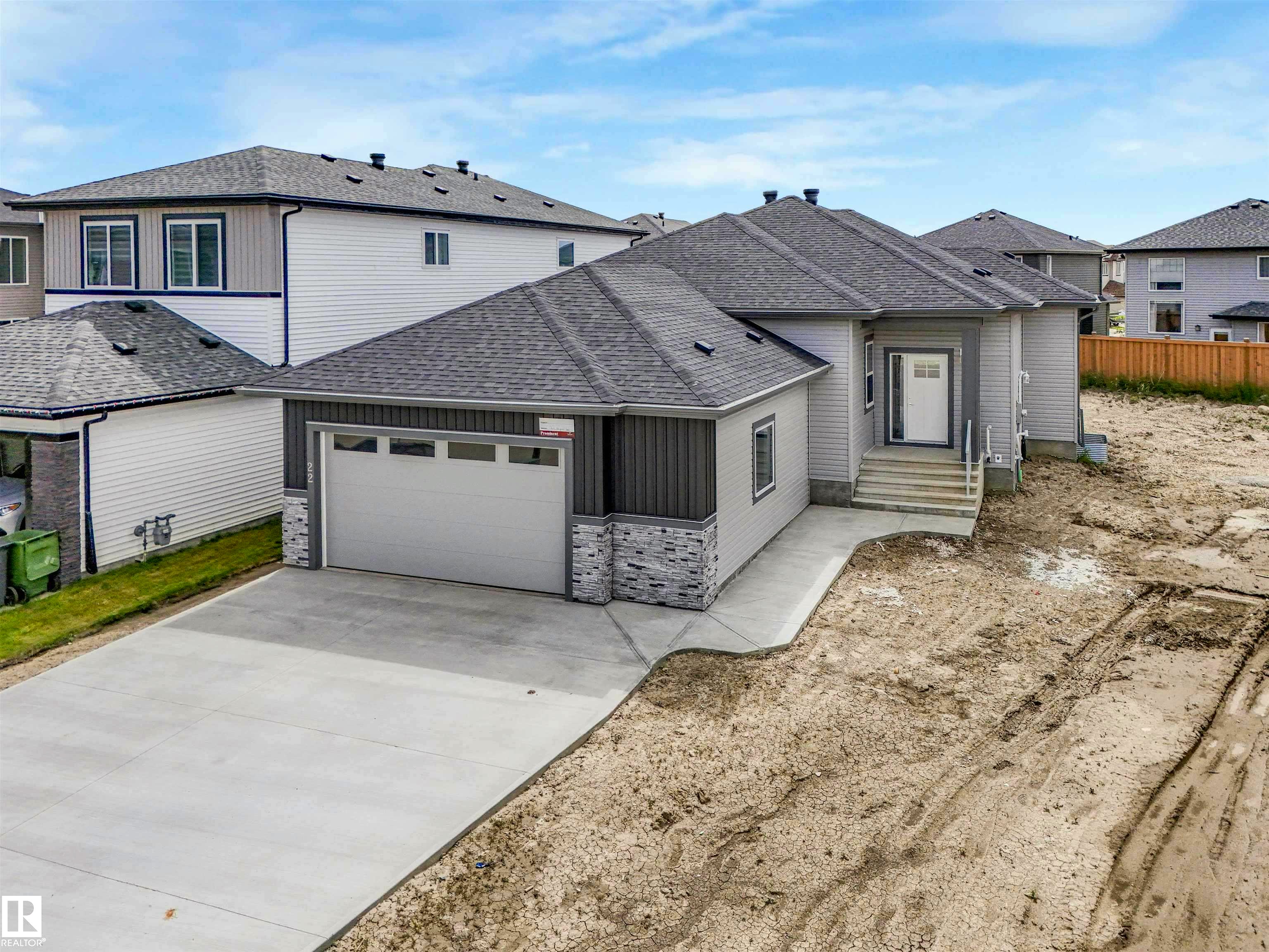 22 Dalquist Bay, Leduc, AB, T9E 1N7