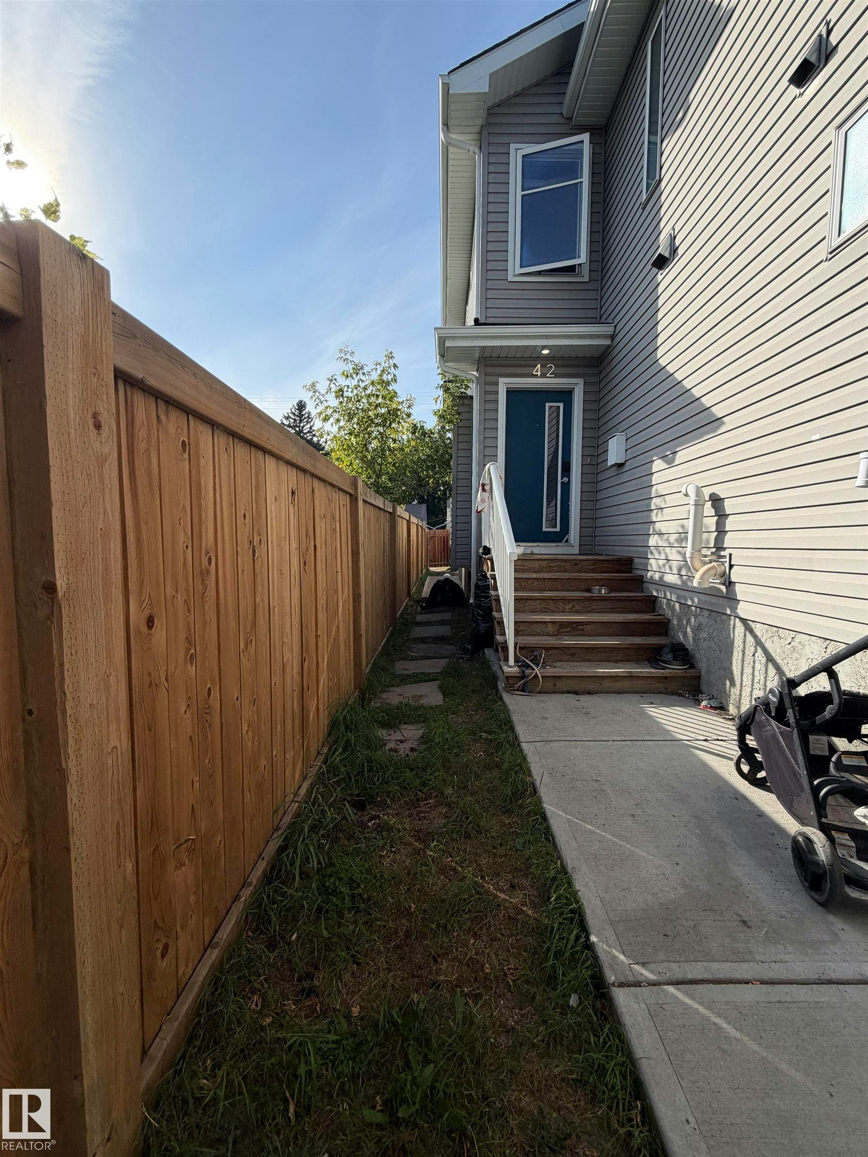 11442 82 Street, Edmonton, AB, T5B 2V4