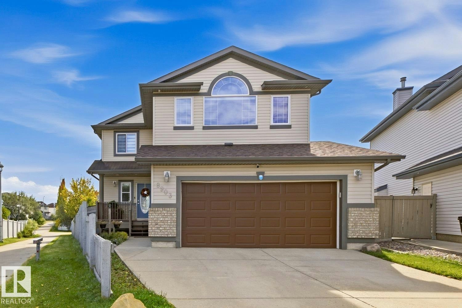 8903 176 Avenue, Edmonton, AB, T5Z 0A7