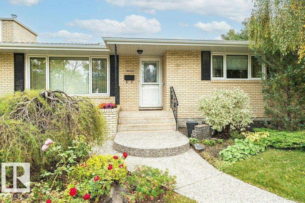 3543 106a Street, Edmonton, AB, T6J 1A7
