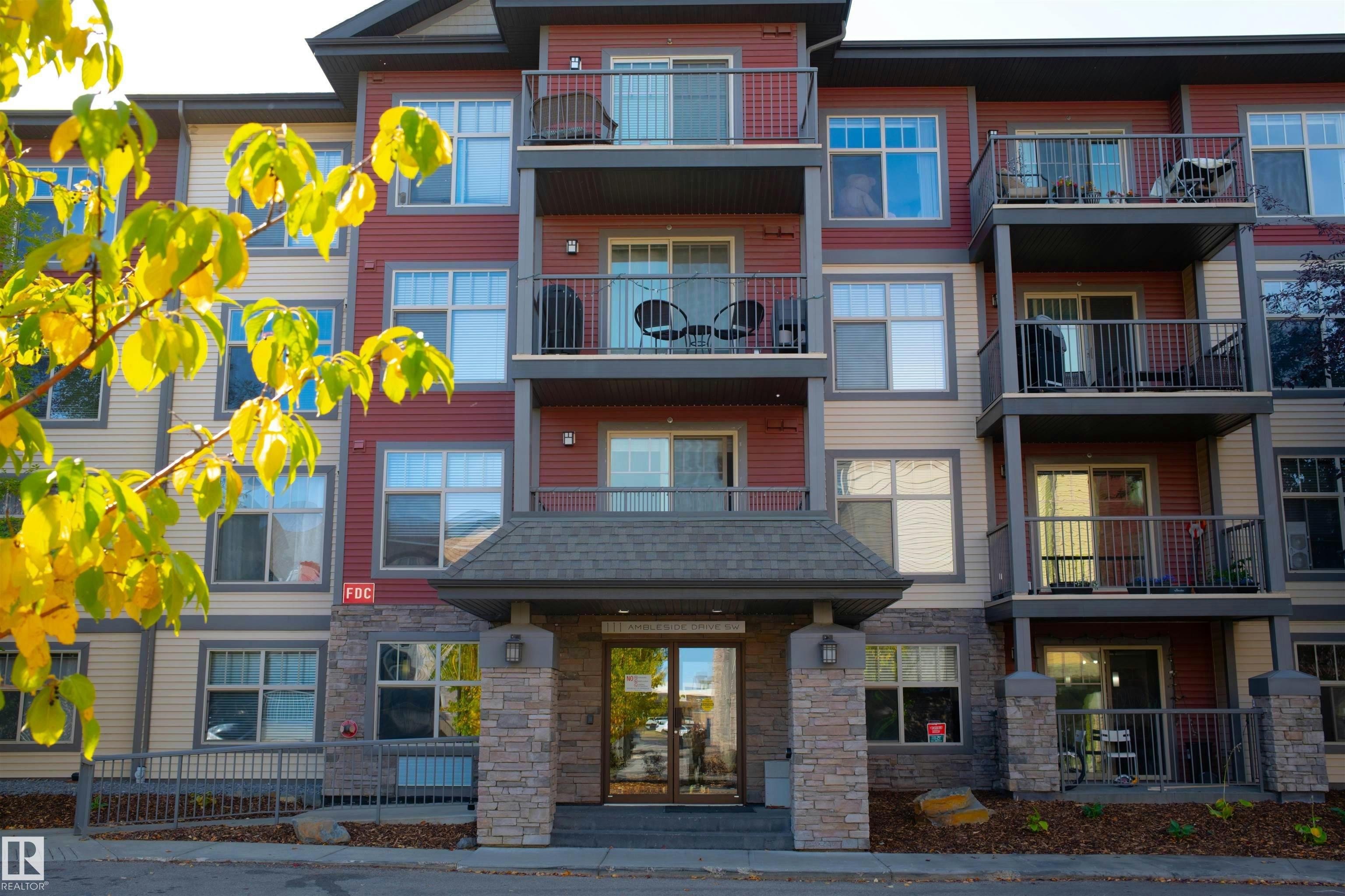 206-111 Ambleside Drive, Edmonton, AB, T6W 0J4
