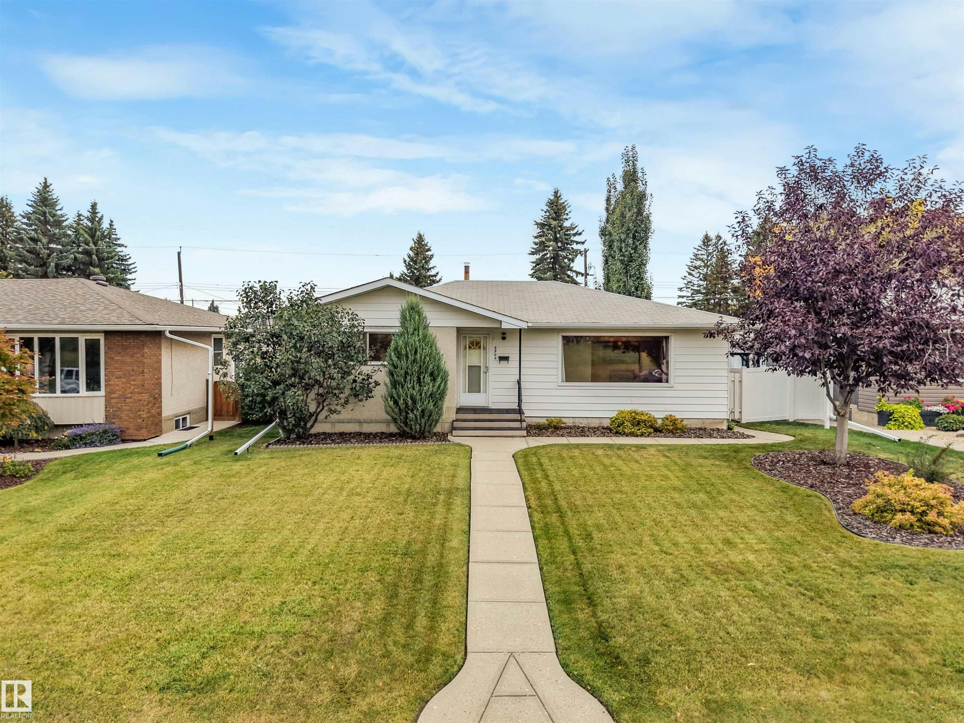 5904 94 Avenue, Edmonton, AB, T6B 0X8