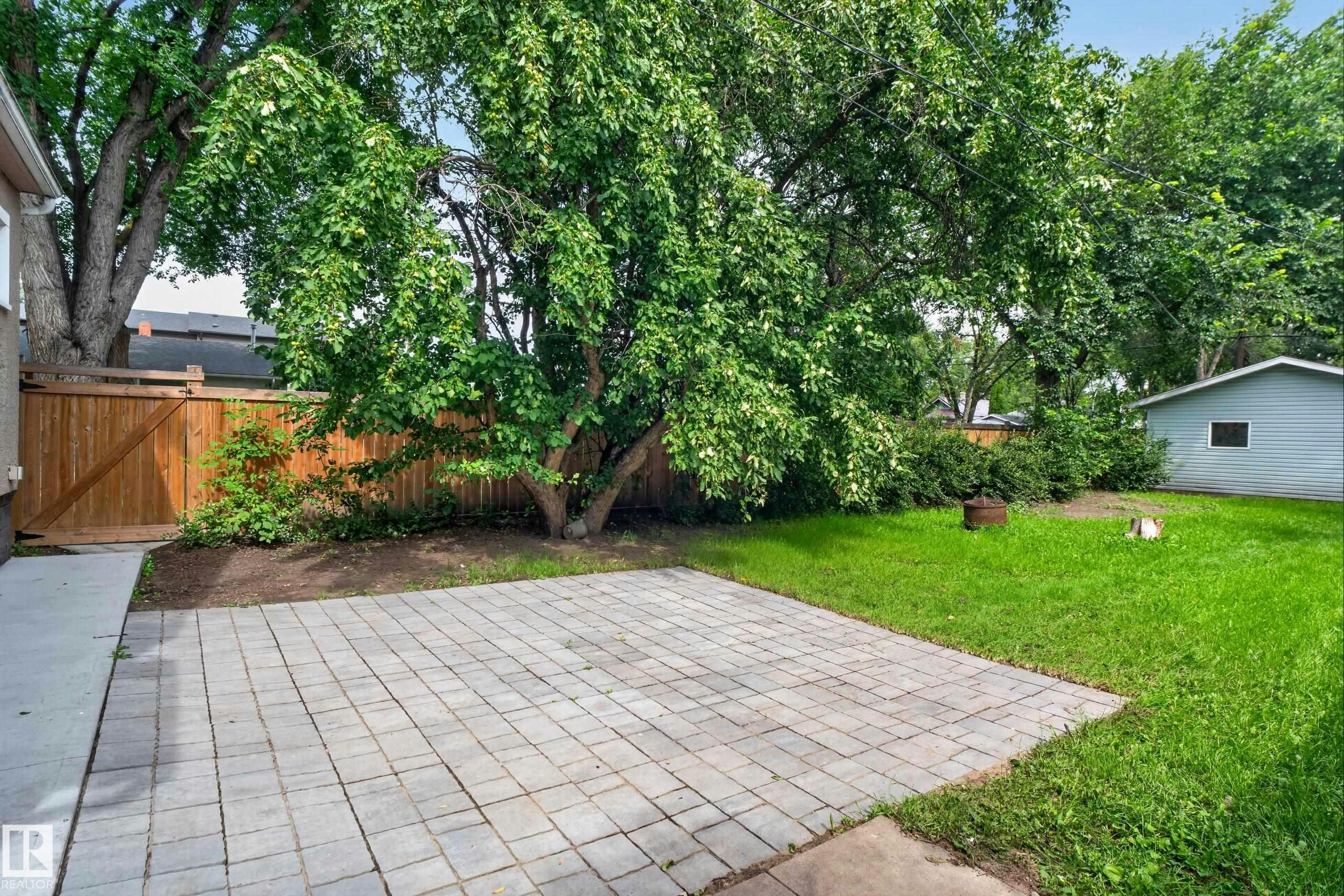 11549 88 Street, Edmonton, AB, T5B 3R2 - 24