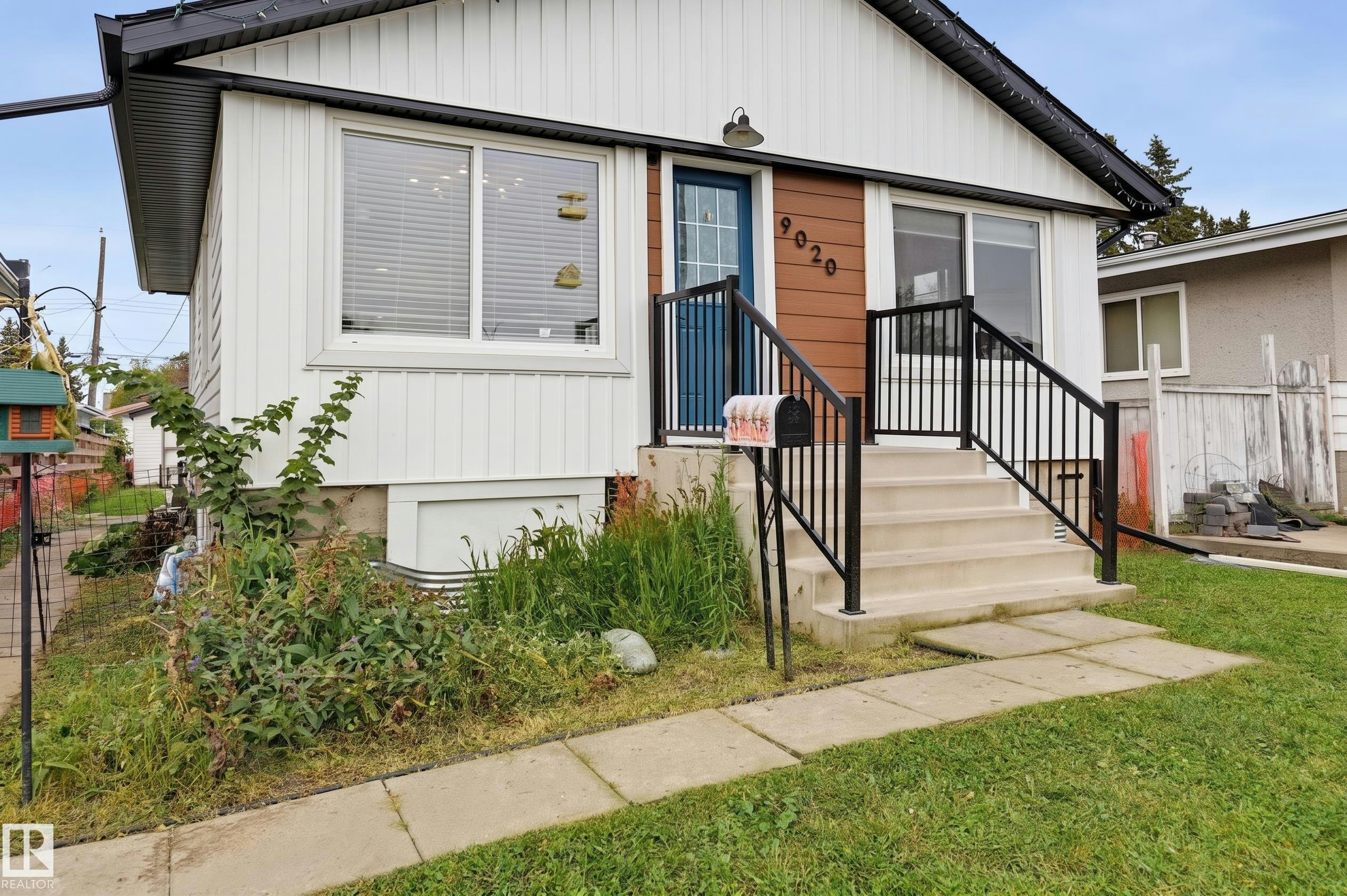 9020 152 Street, Edmonton, AB, T5R 1M3