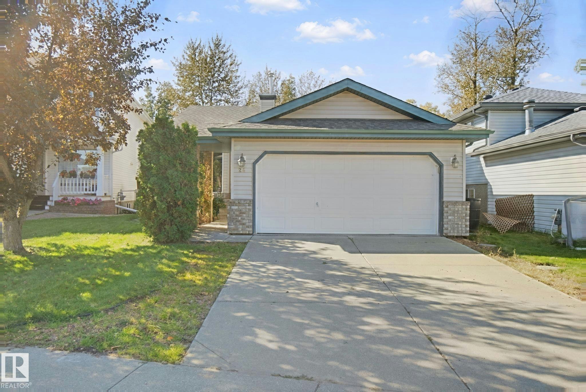 24 La Costa Fairway Close, Stony Plain, AB, T7Z 2A5