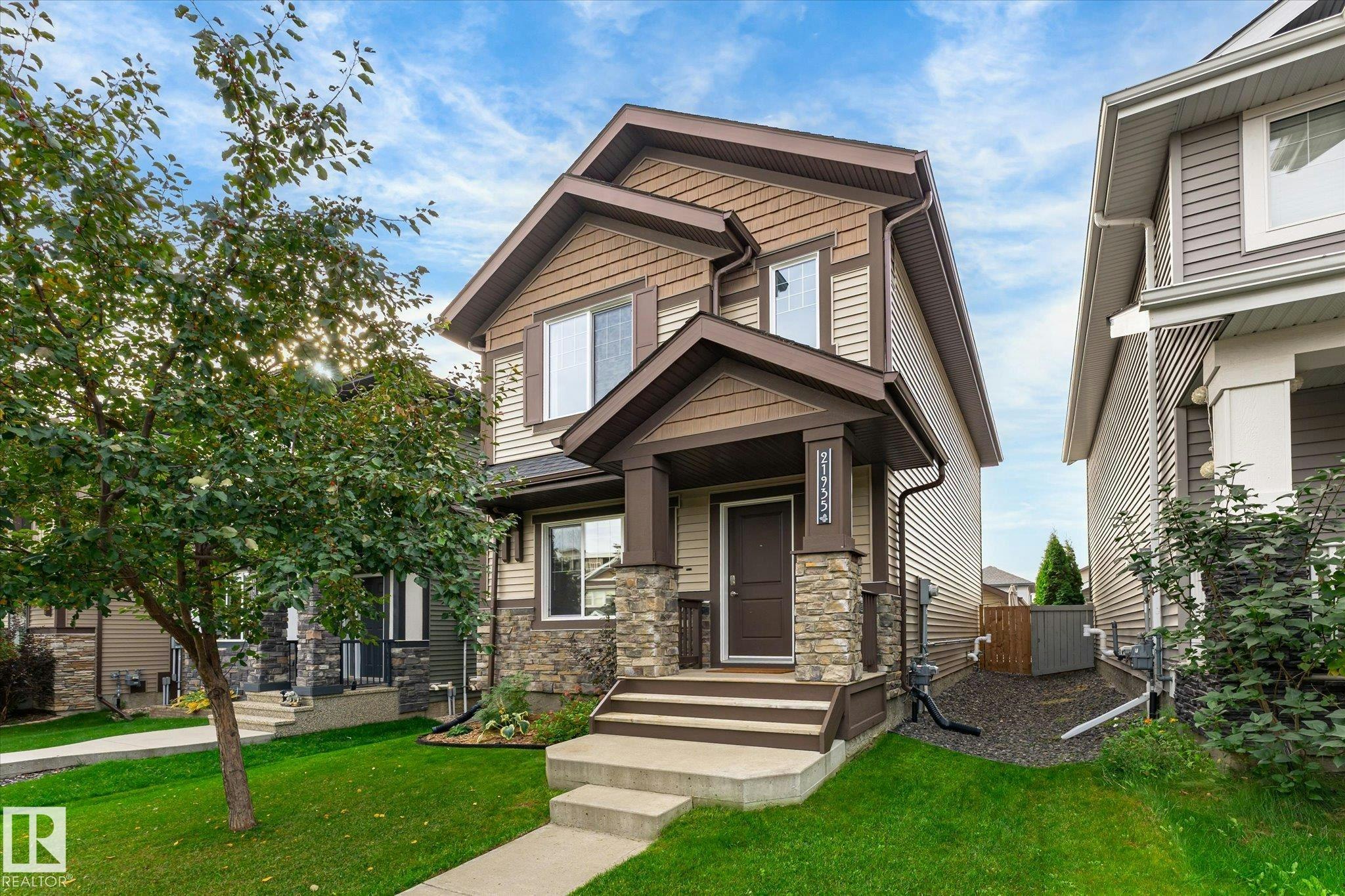 21935 91 Avenue, Edmonton, AB, T5T 6Z8