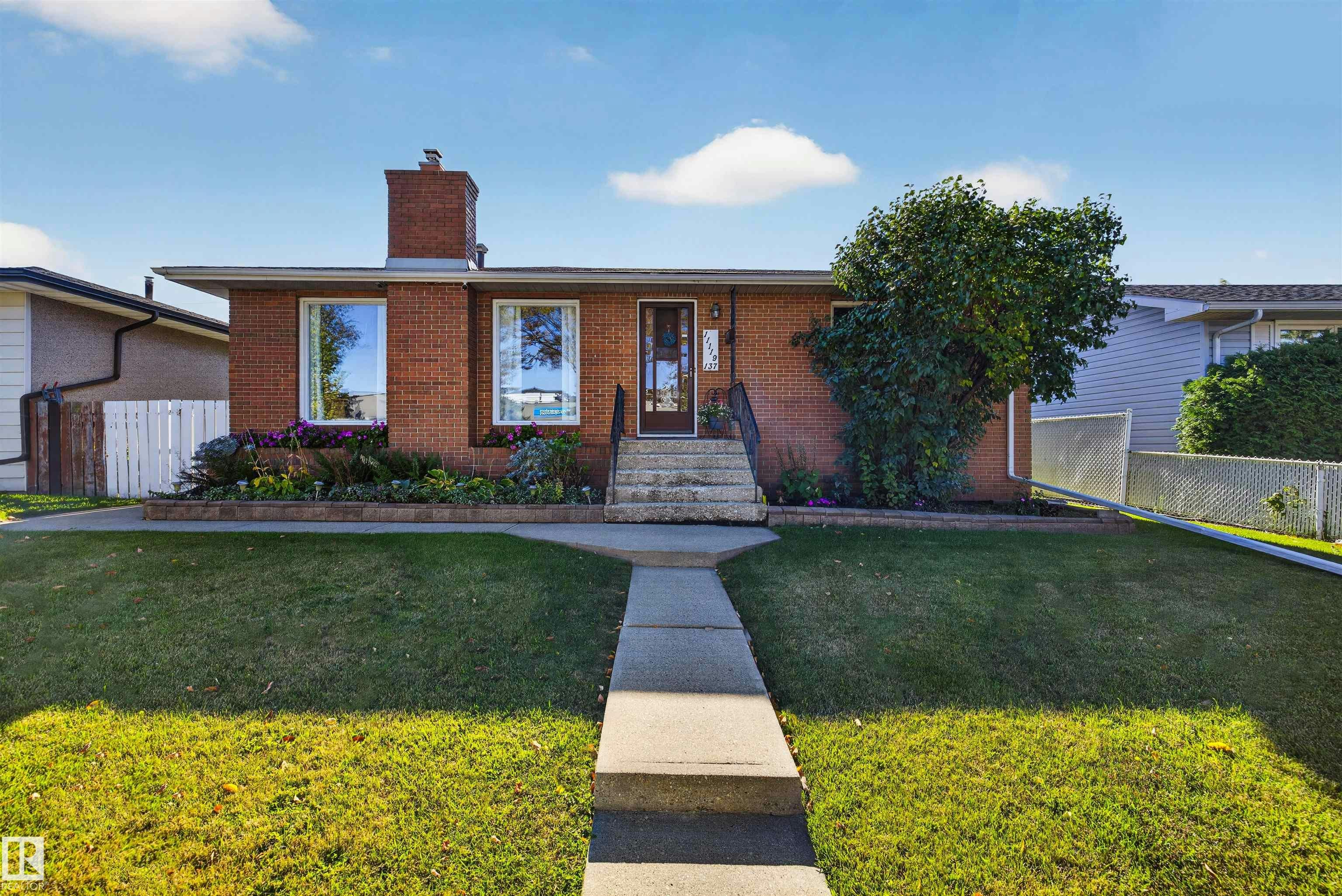 11119 137 Avenue, Edmonton, AB, T5E 1Z3