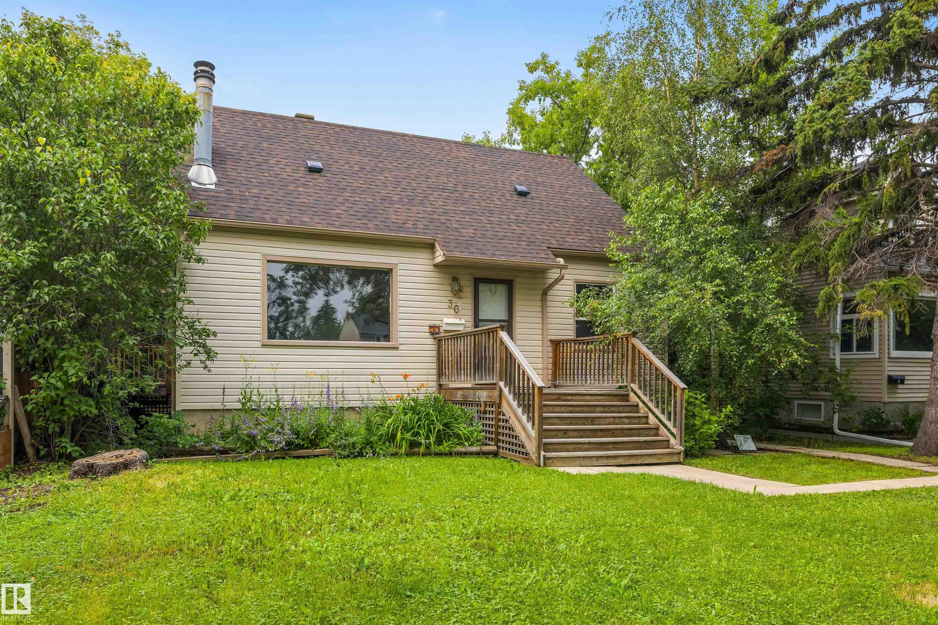 11230 75 Avenue, Edmonton, AB, T6G 0H3