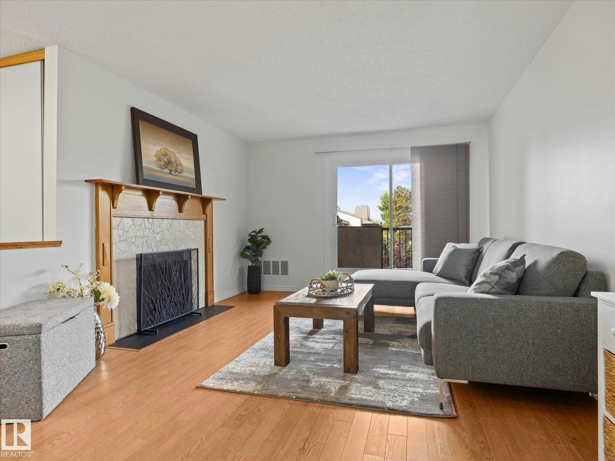 301-55 Akins Drive NW, St. Albert, AB, T8N 3M6