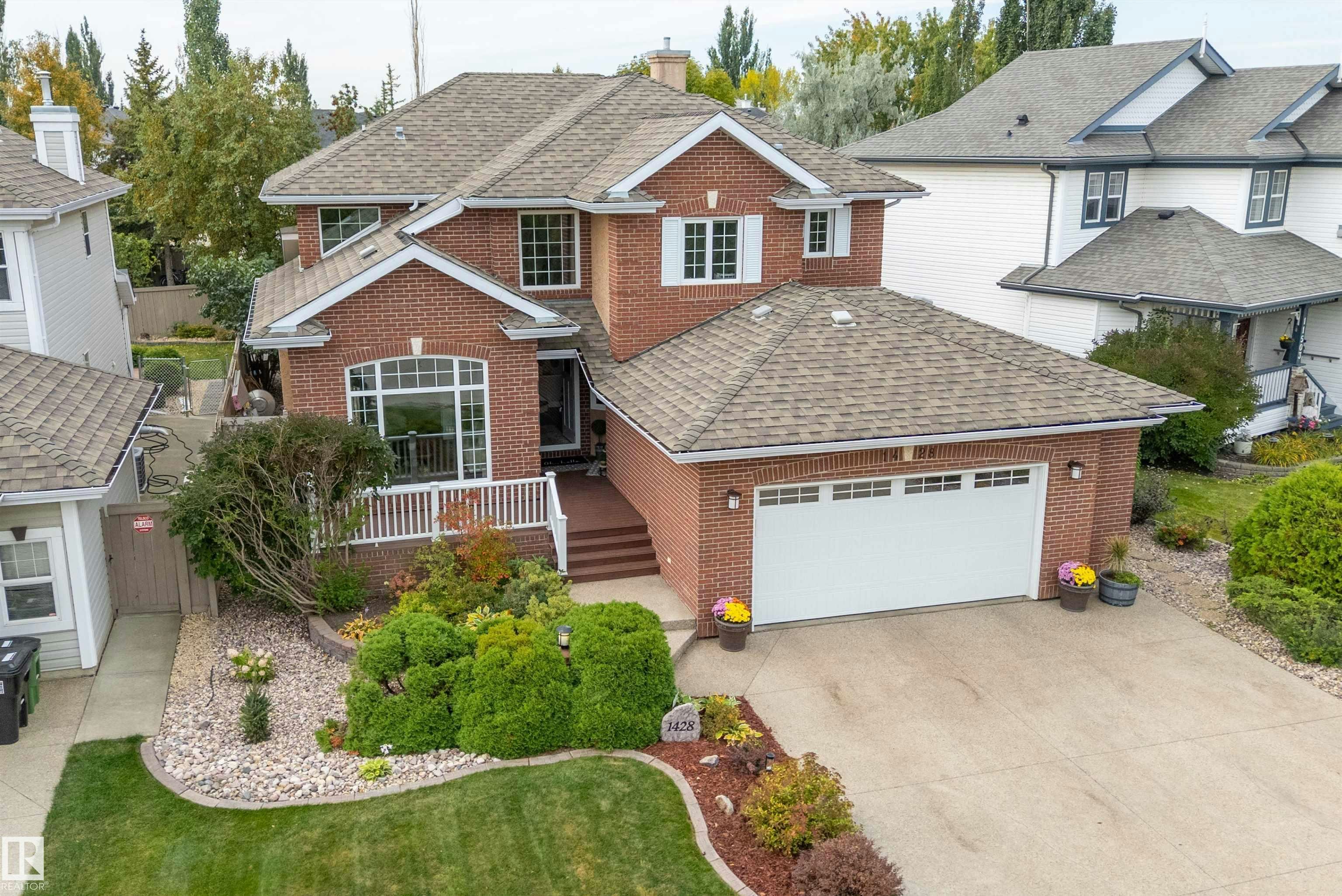 1428 115 Street, Edmonton, AB, T6J 7B8