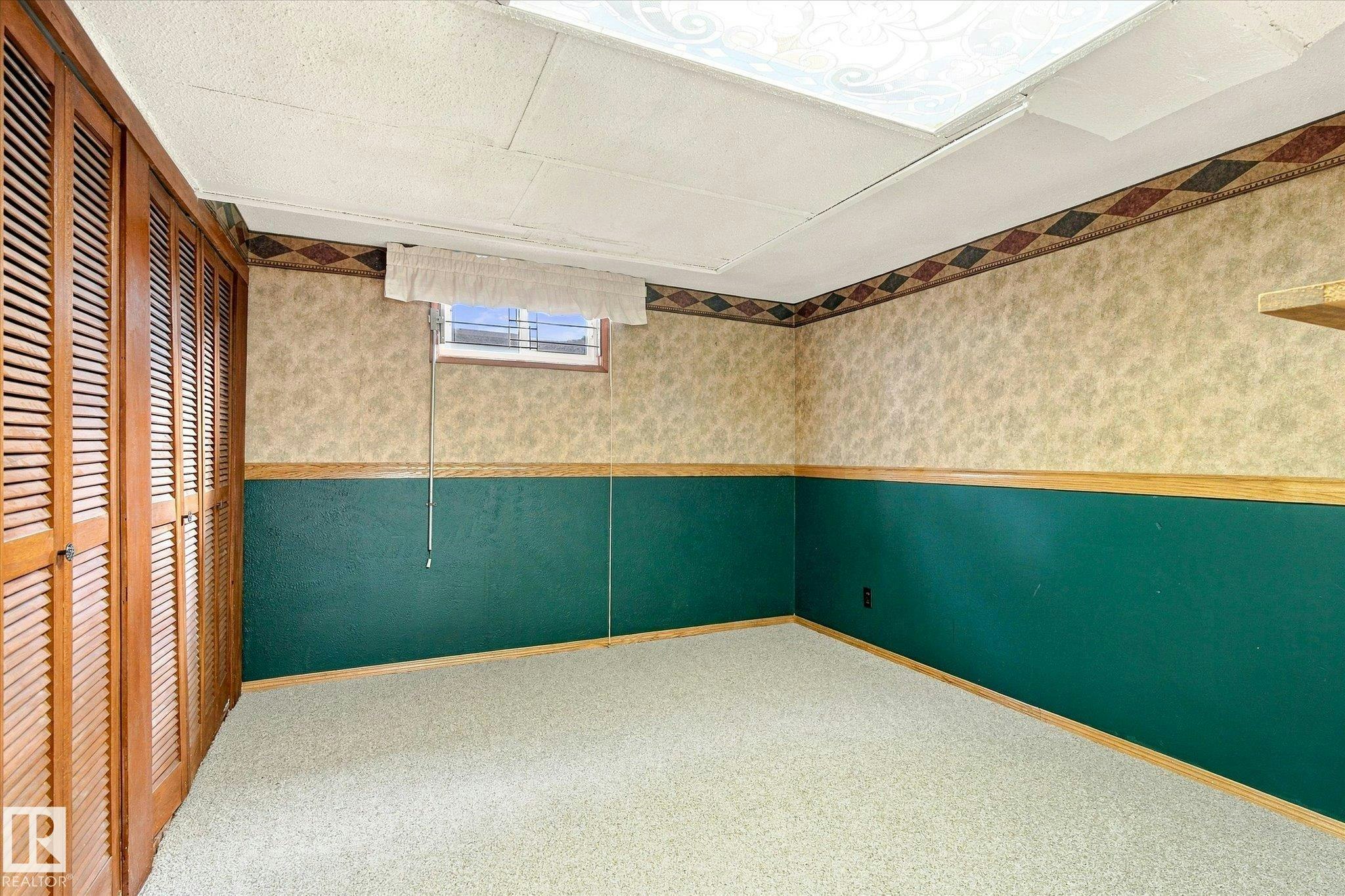 7612 40 Avenue, Edmonton, AB, T6K 0X5 - 30