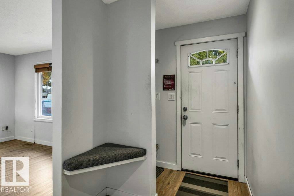 12210 49 Street, Edmonton, AB, T5W 3A8 - 7