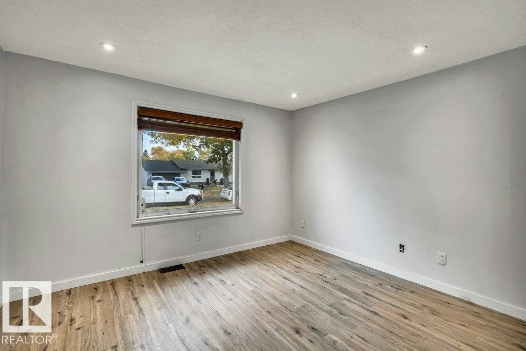 12210 49 Street, Edmonton, AB, T5W 3A8 - 16