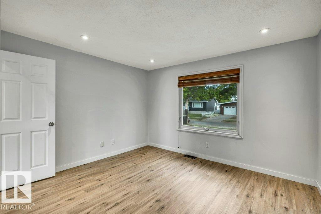 12210 49 Street, Edmonton, AB, T5W 3A8 - 17