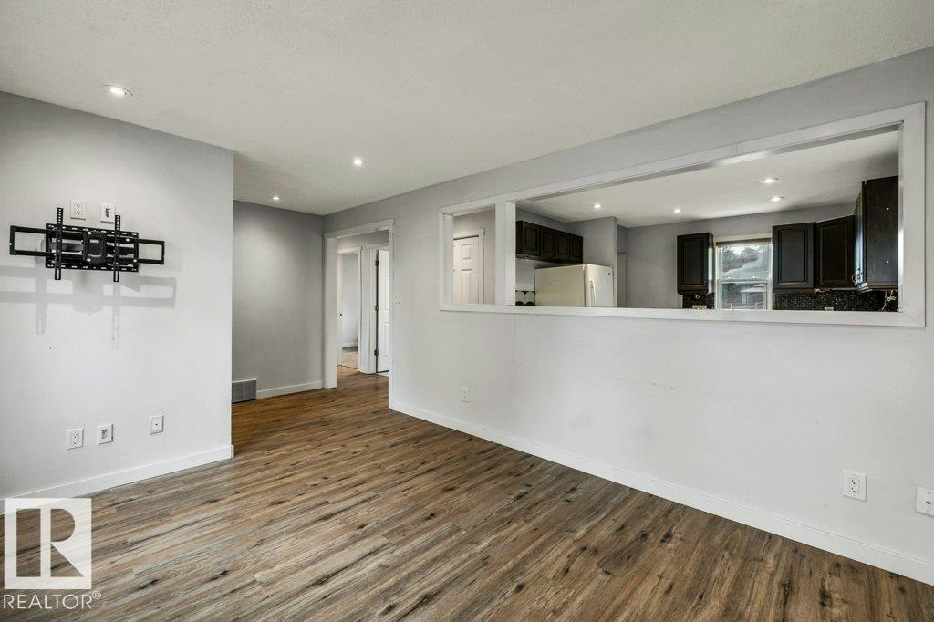 12210 49 Street, Edmonton, AB, T5W 3A8 - 10
