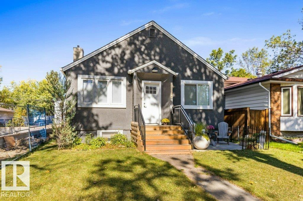 10706 75 Avenue, Edmonton, AB, T6E 1J9