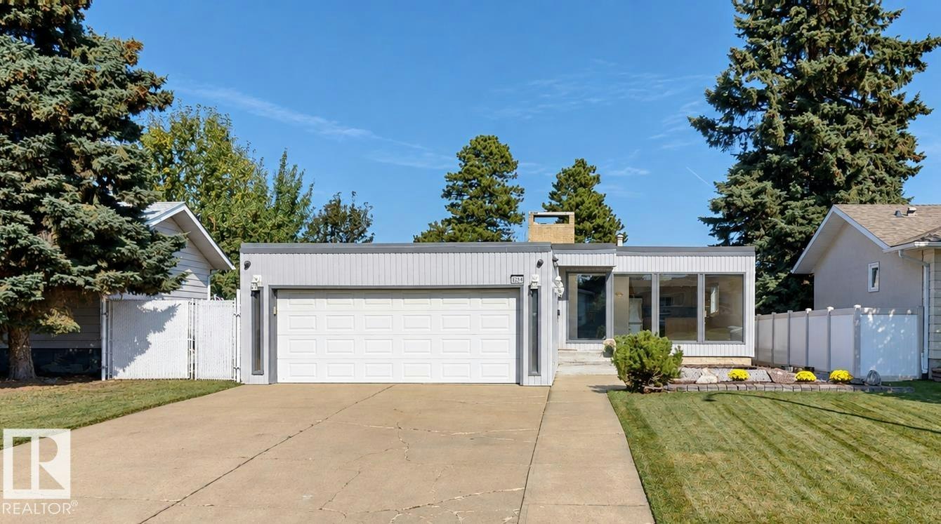 8204 14 Avenue, Edmonton, AB, T6K 1X4