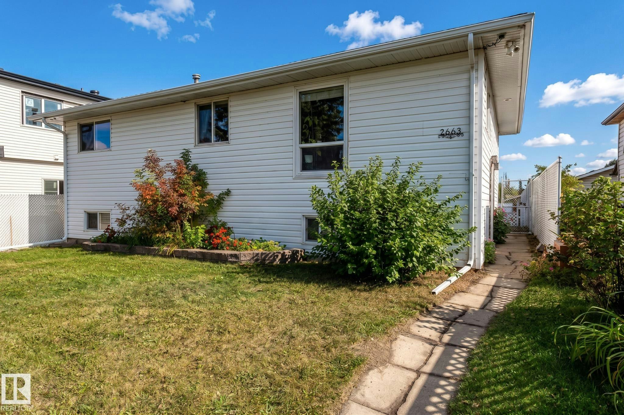 2663 89 Street, Edmonton, AB, T6K 2Y9