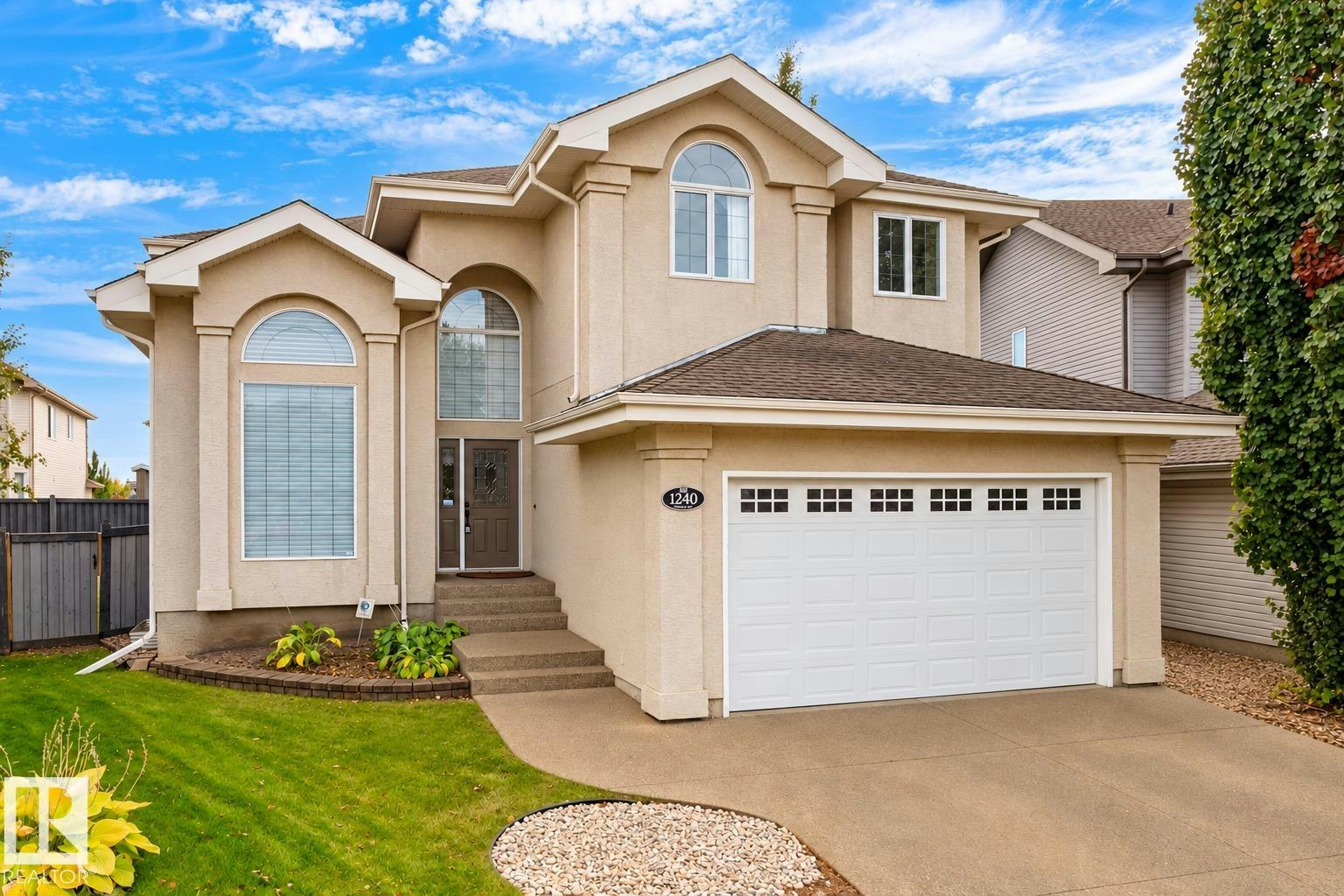 1240 Tredger Court, Edmonton, AB, T6R 0B1