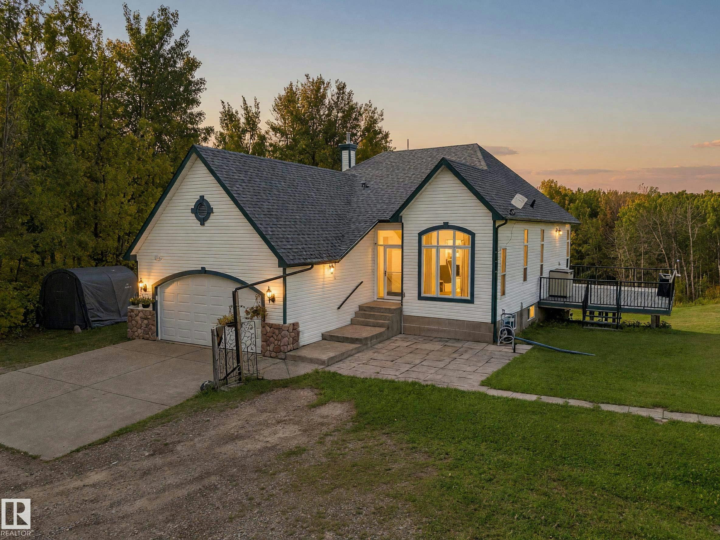 7-54020 Hghway 779, Rural Parkland County, AB, T7Y 0A3