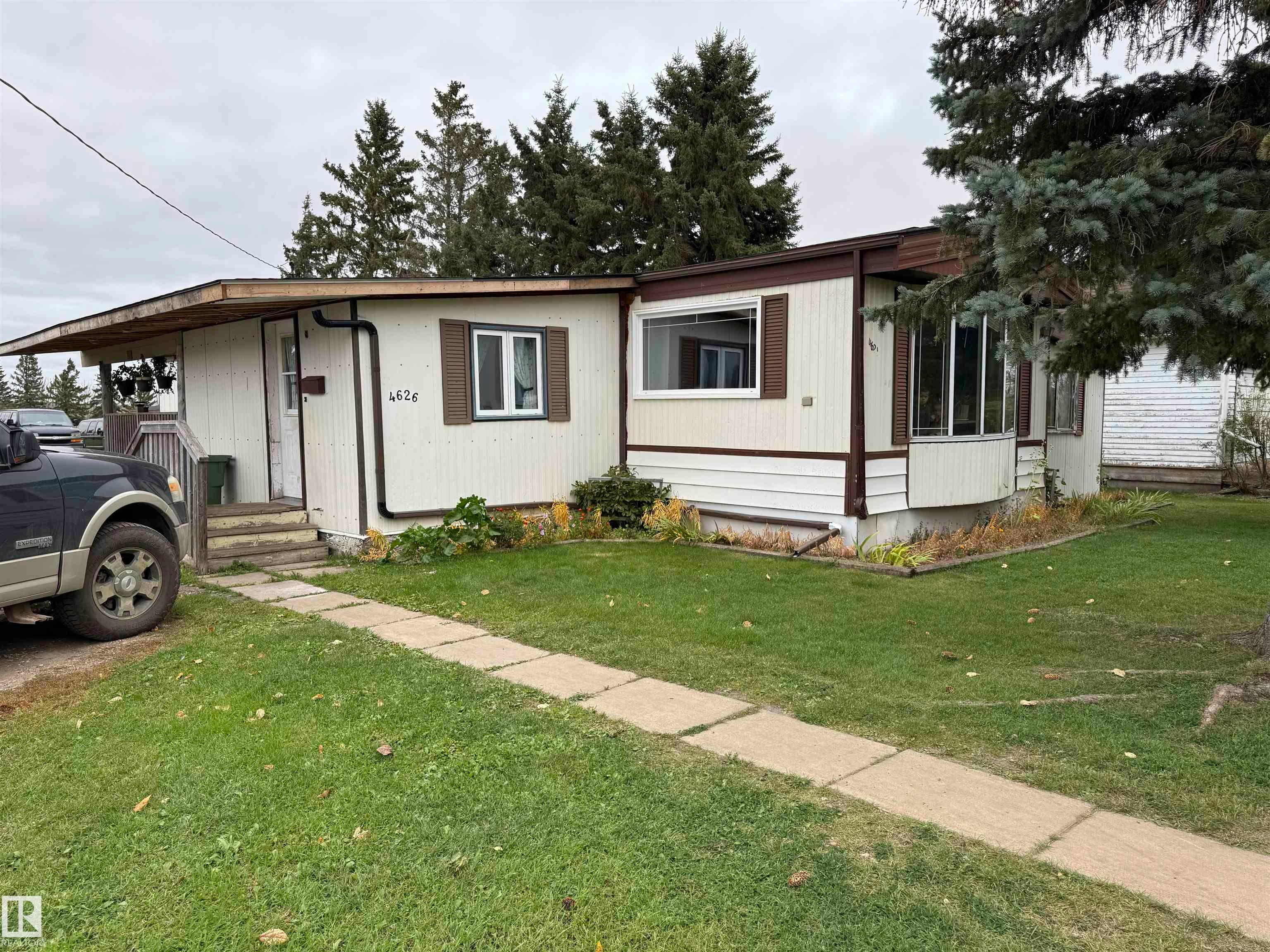 4626 51 Avenue, Rural Two Hills County, AB, T0B 4R0