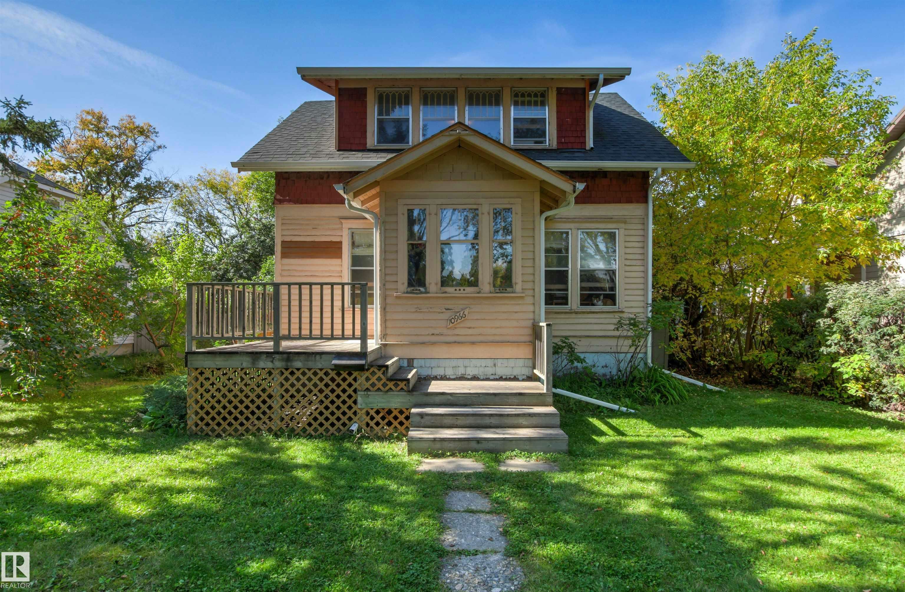 10966 128 Street, Edmonton, AB, T5M 0W4