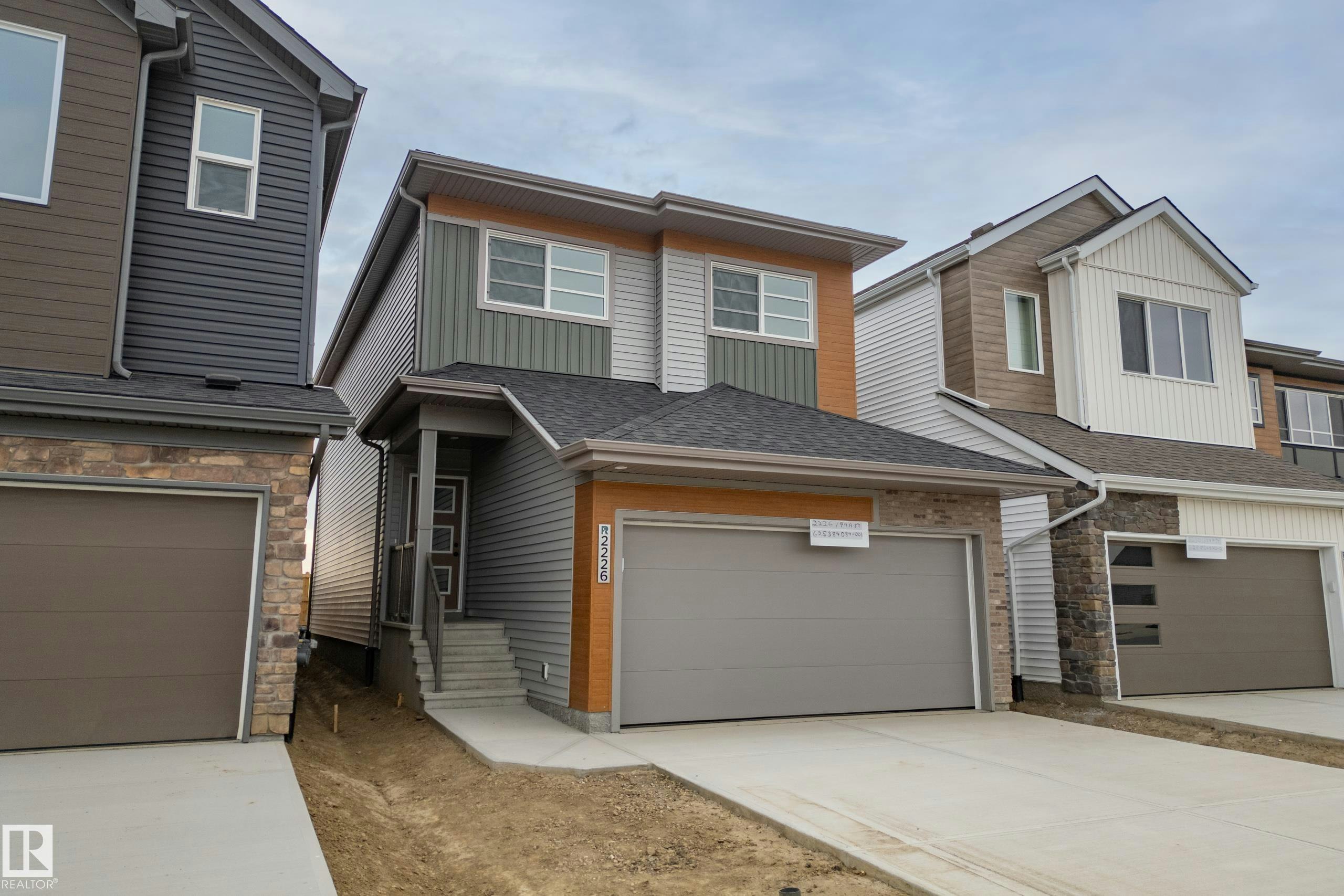 2226 194a Street, Edmonton, AB, T6M 3J2